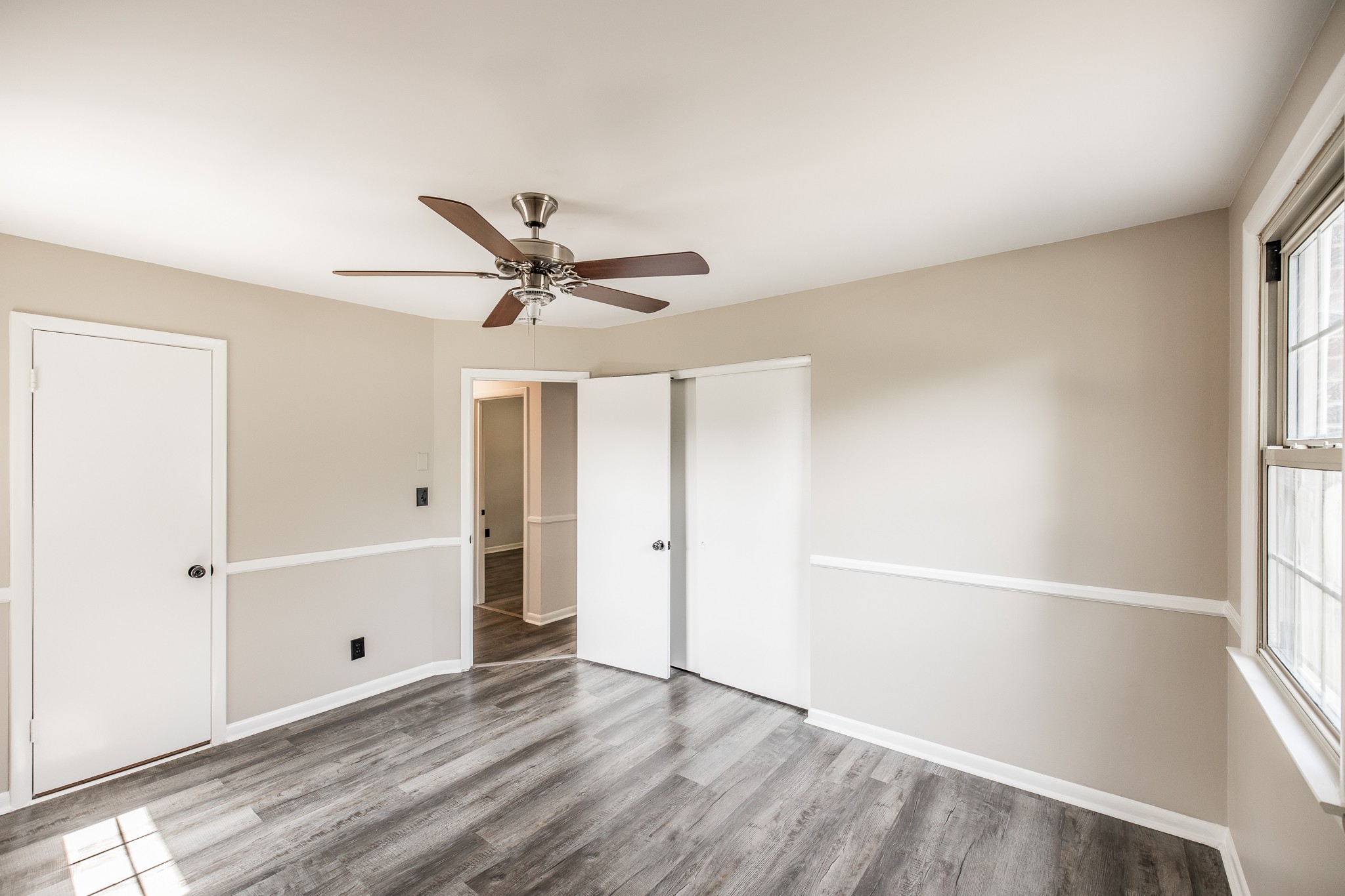 3046 Jenry Dr Property Photo 23