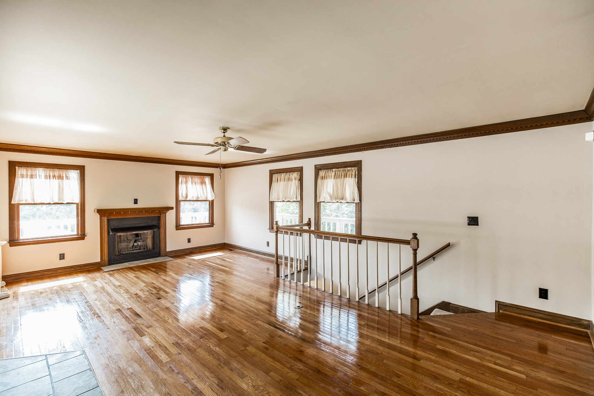 3046 Jenry Dr Property Photo 35