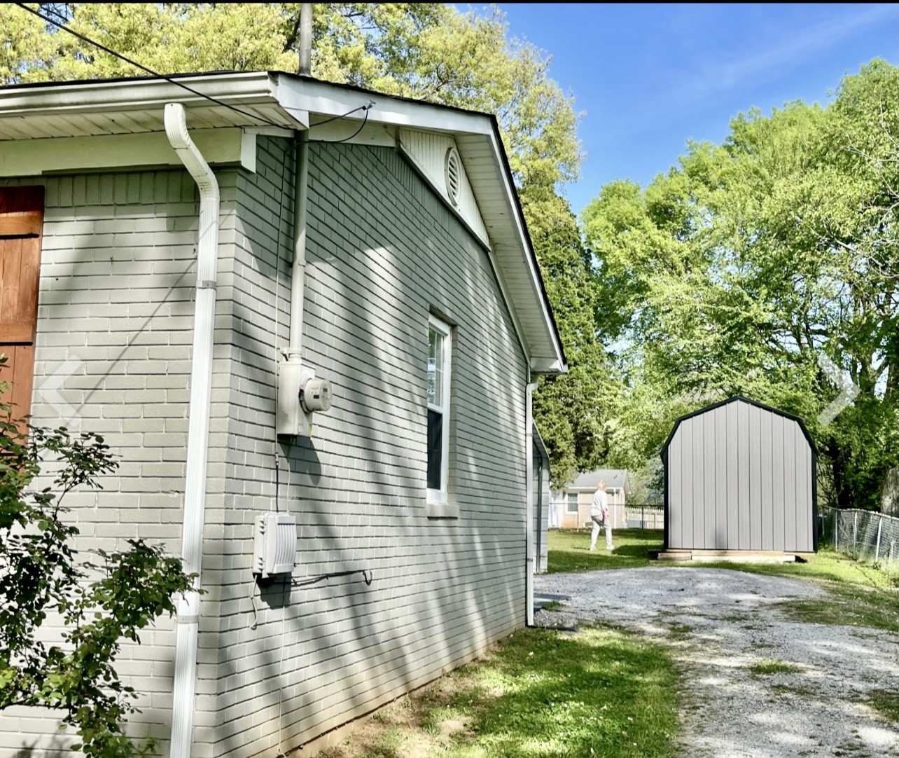 141 Clauson Dr Property Photo 2