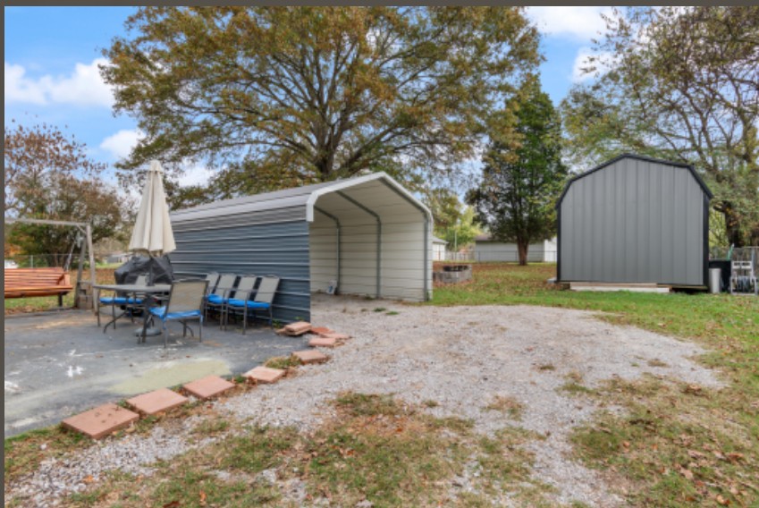 141 Clauson Dr Property Photo 22