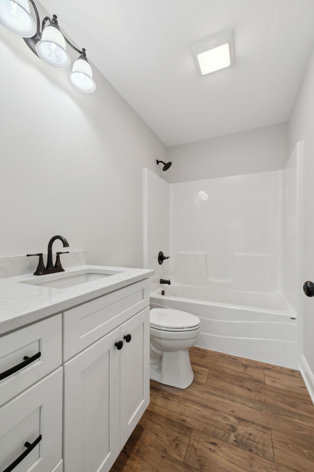 160 Lisa Dr Property Photo 30