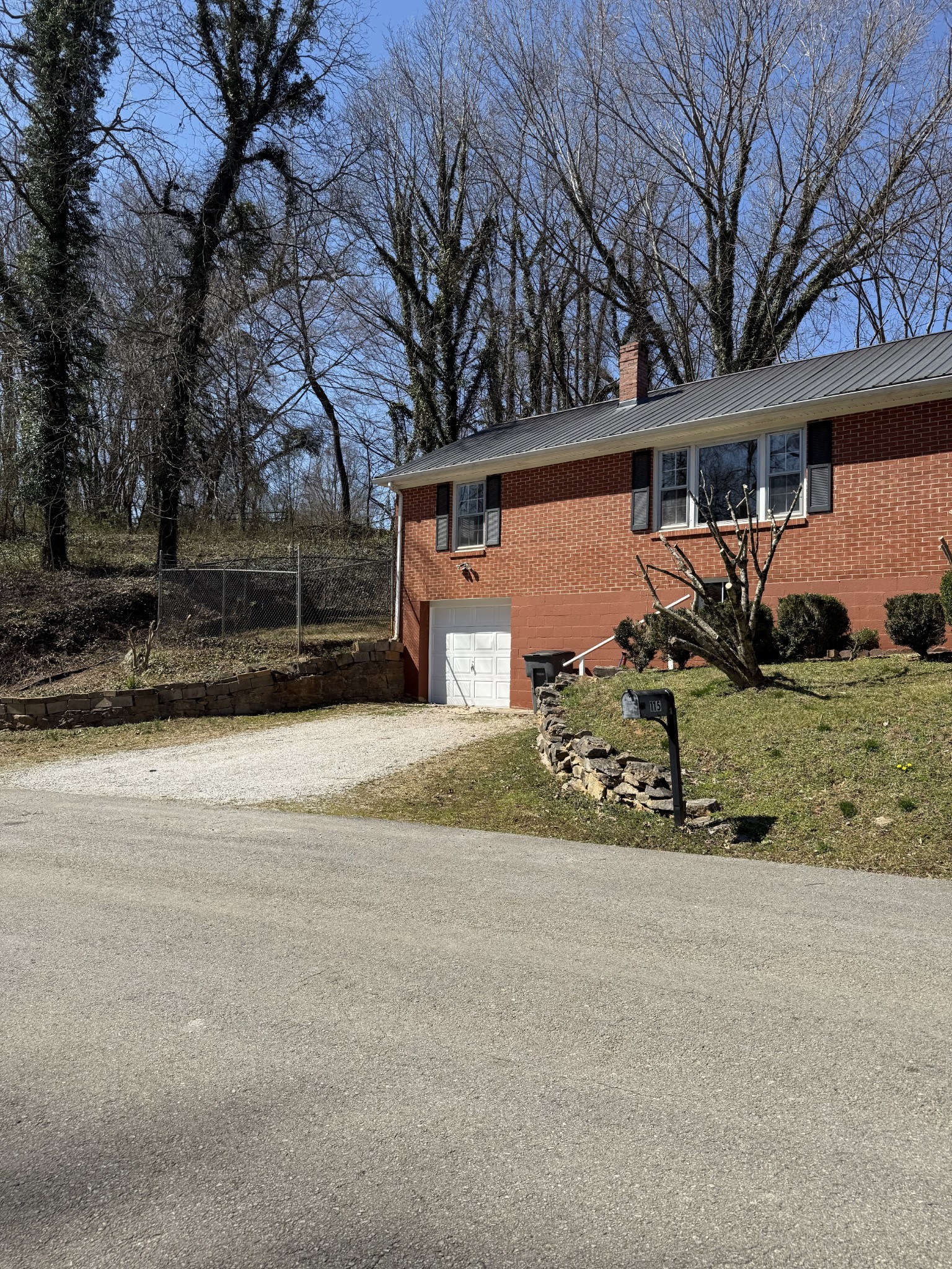 115 Westwood Dr Property Photo 10