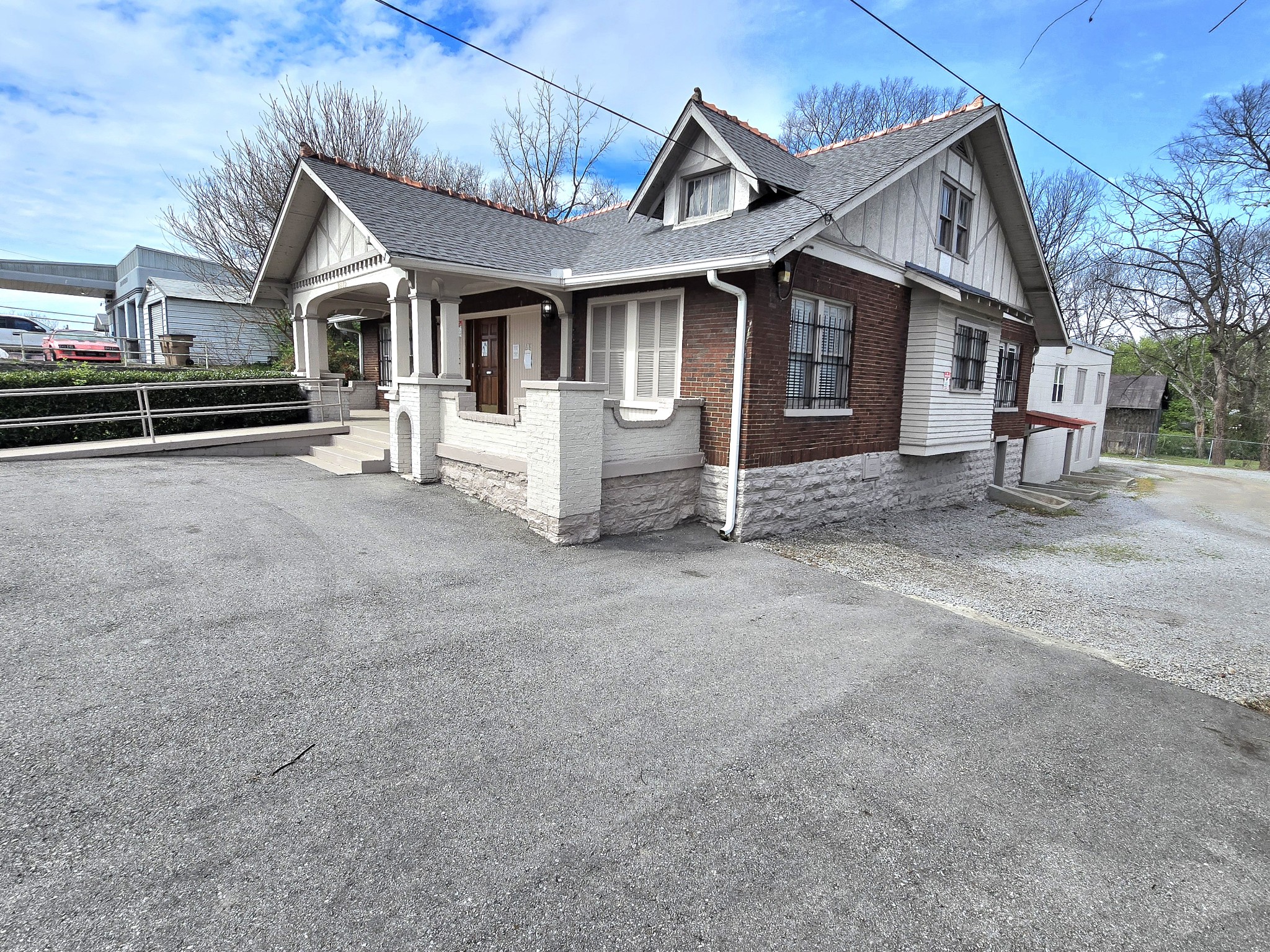 2819 Gallatin Pike Property Photo 2