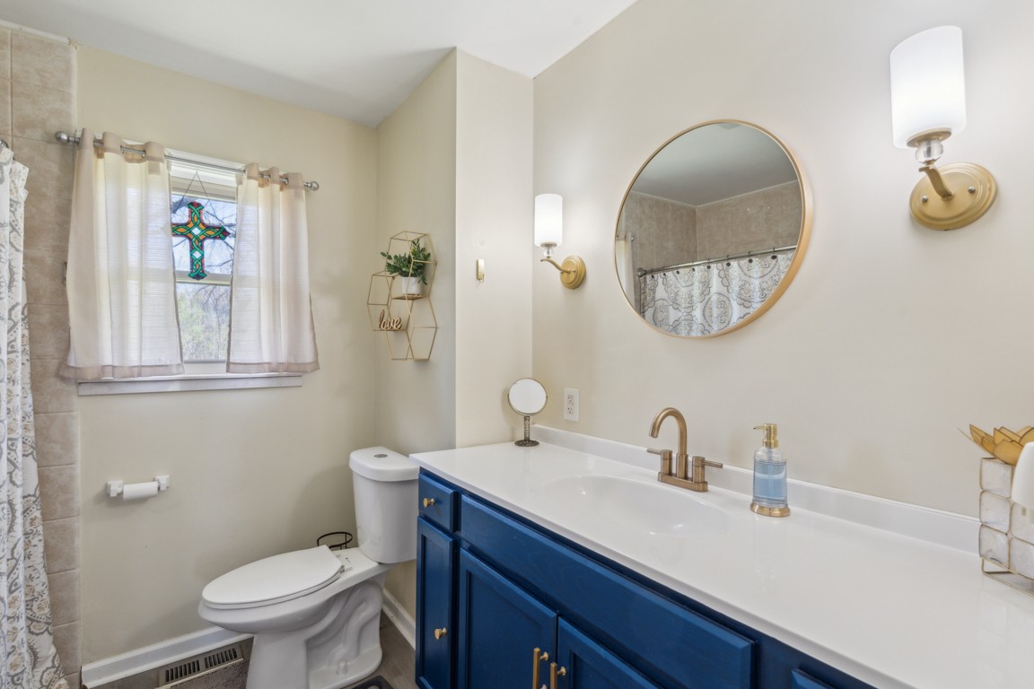 1190 Corum Hill Rd Property Photo