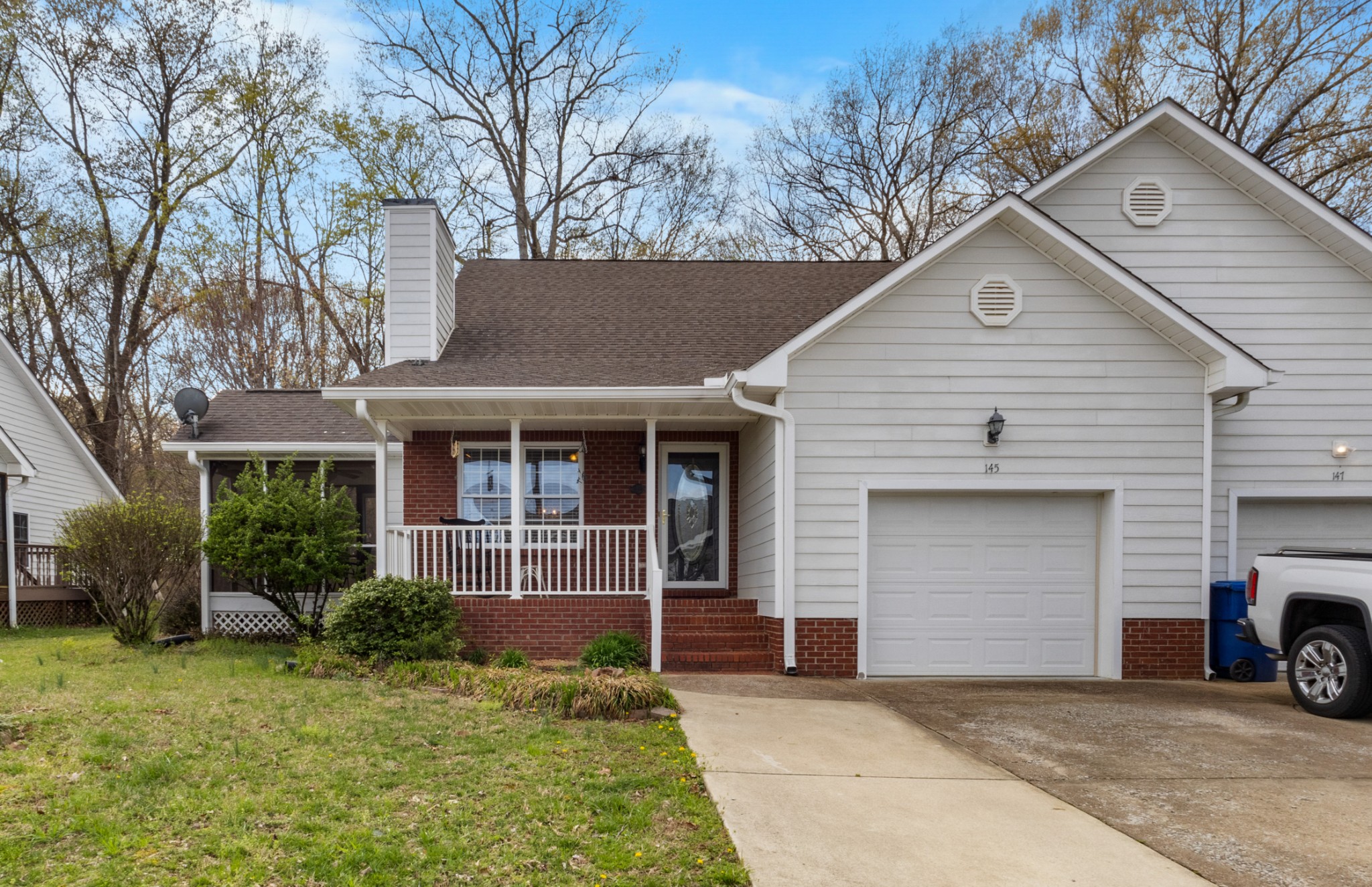 145 Rose Dr Property Photo