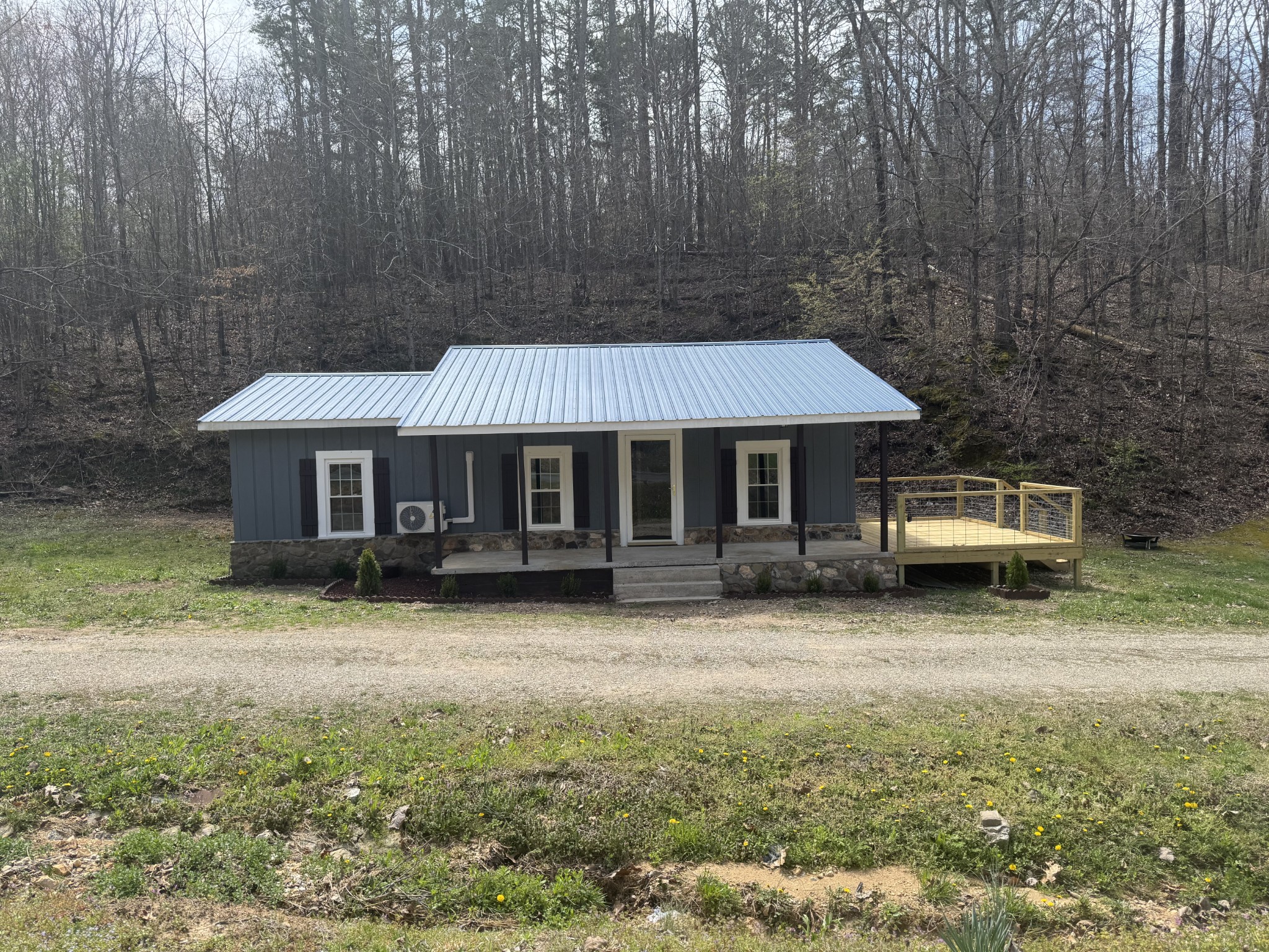 446 Kilburn Hollow Rd Property Photo 1