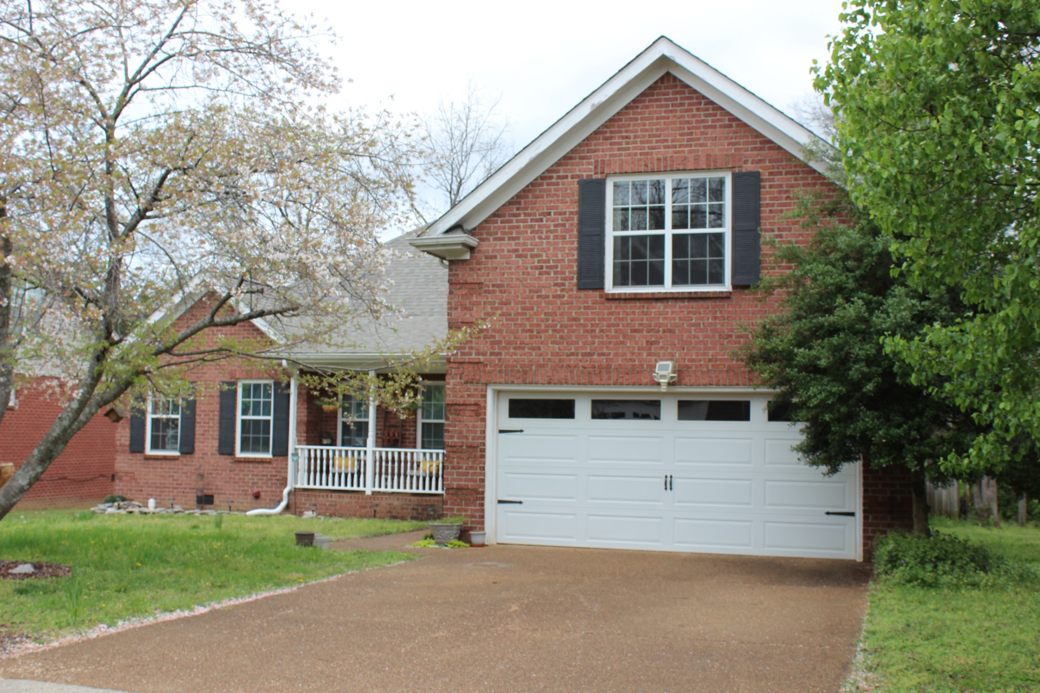 6309 Paddington Way Property Photo 1
