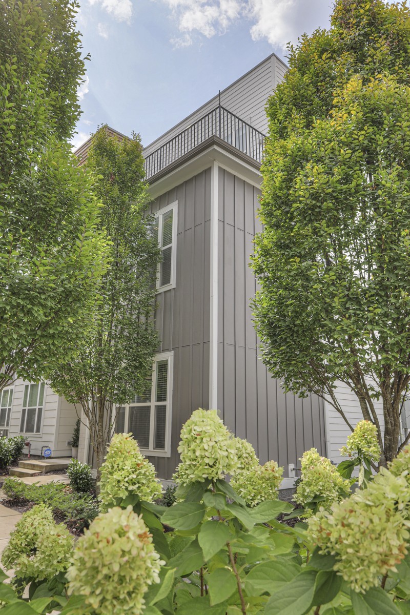 2 Aves Real Estate Listings Main Image
