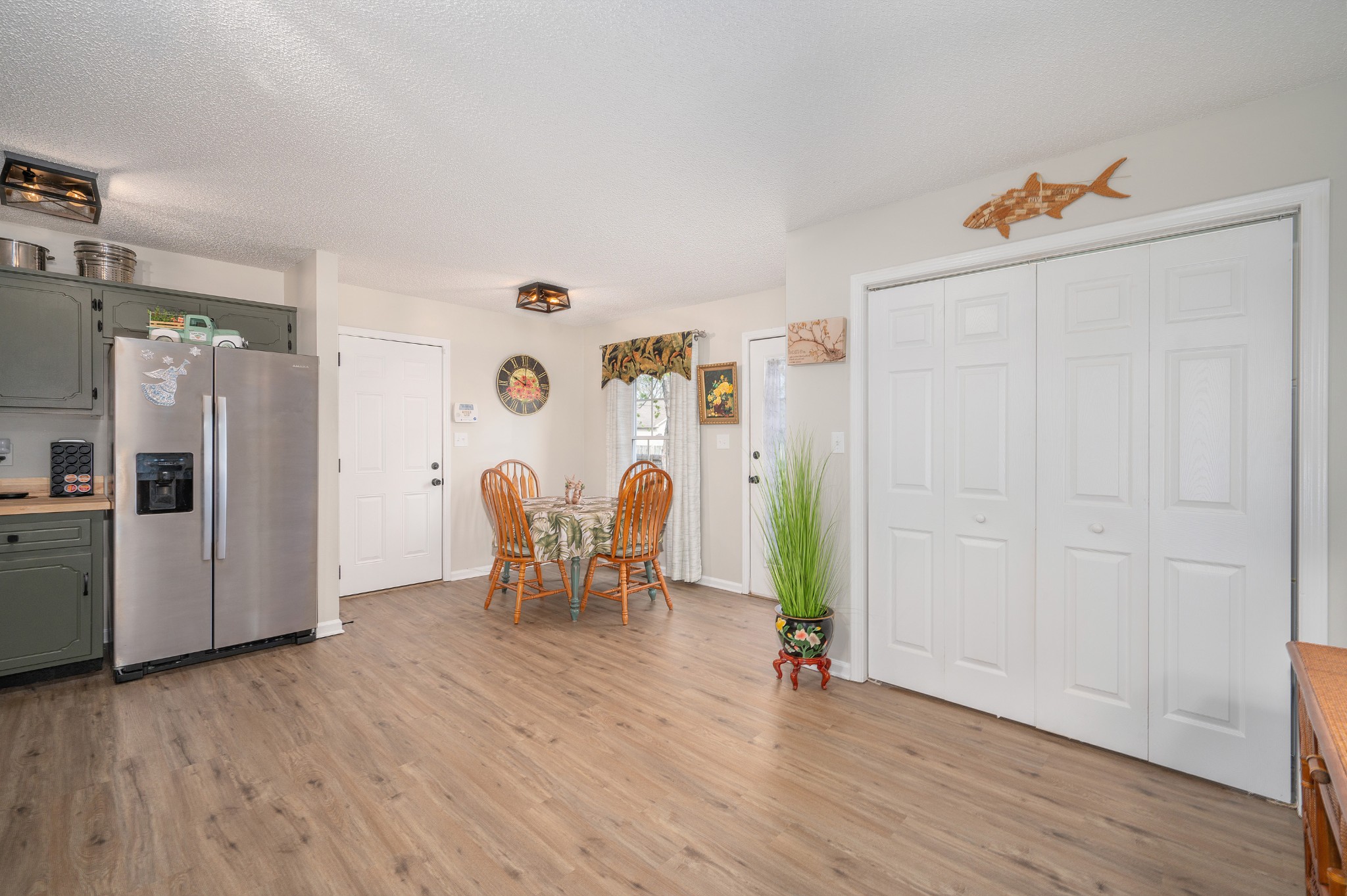 3233 Tabby Dr Property Photo 5