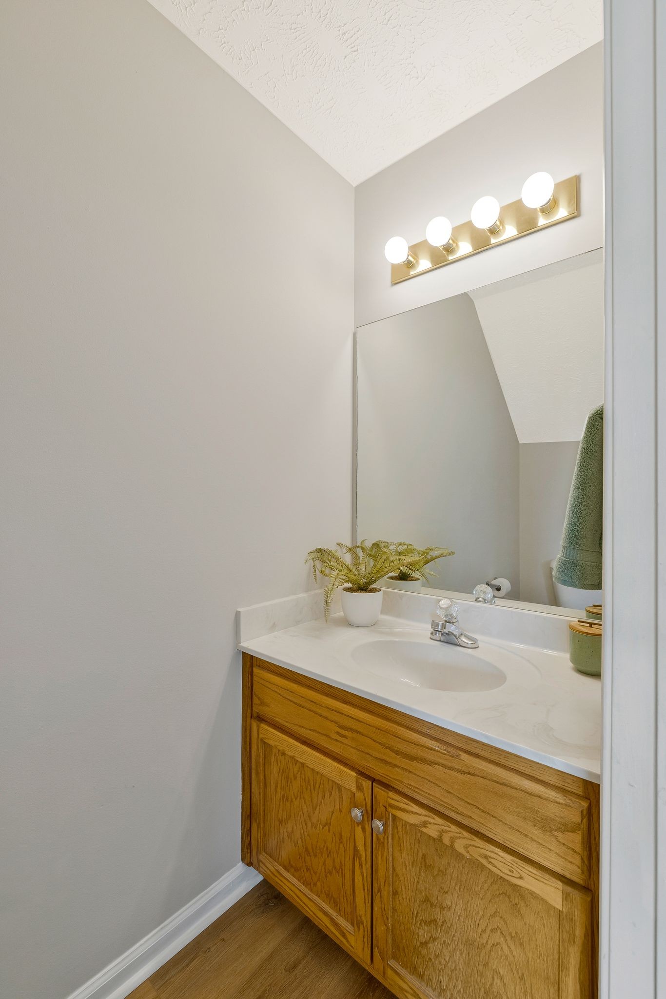 1503 Center Pointe Drive Property Photo 16