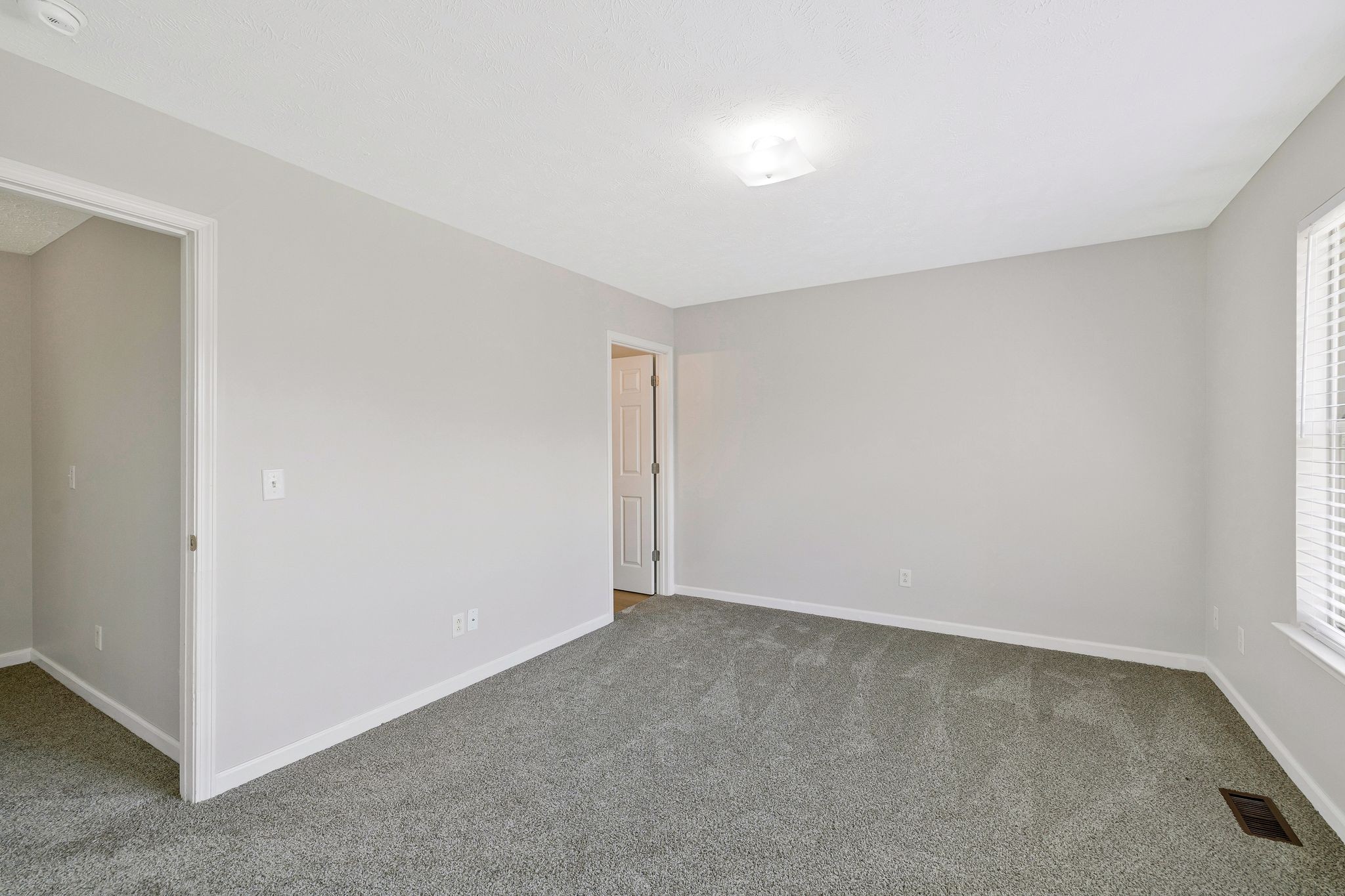 1503 Center Pointe Drive Property Photo 27