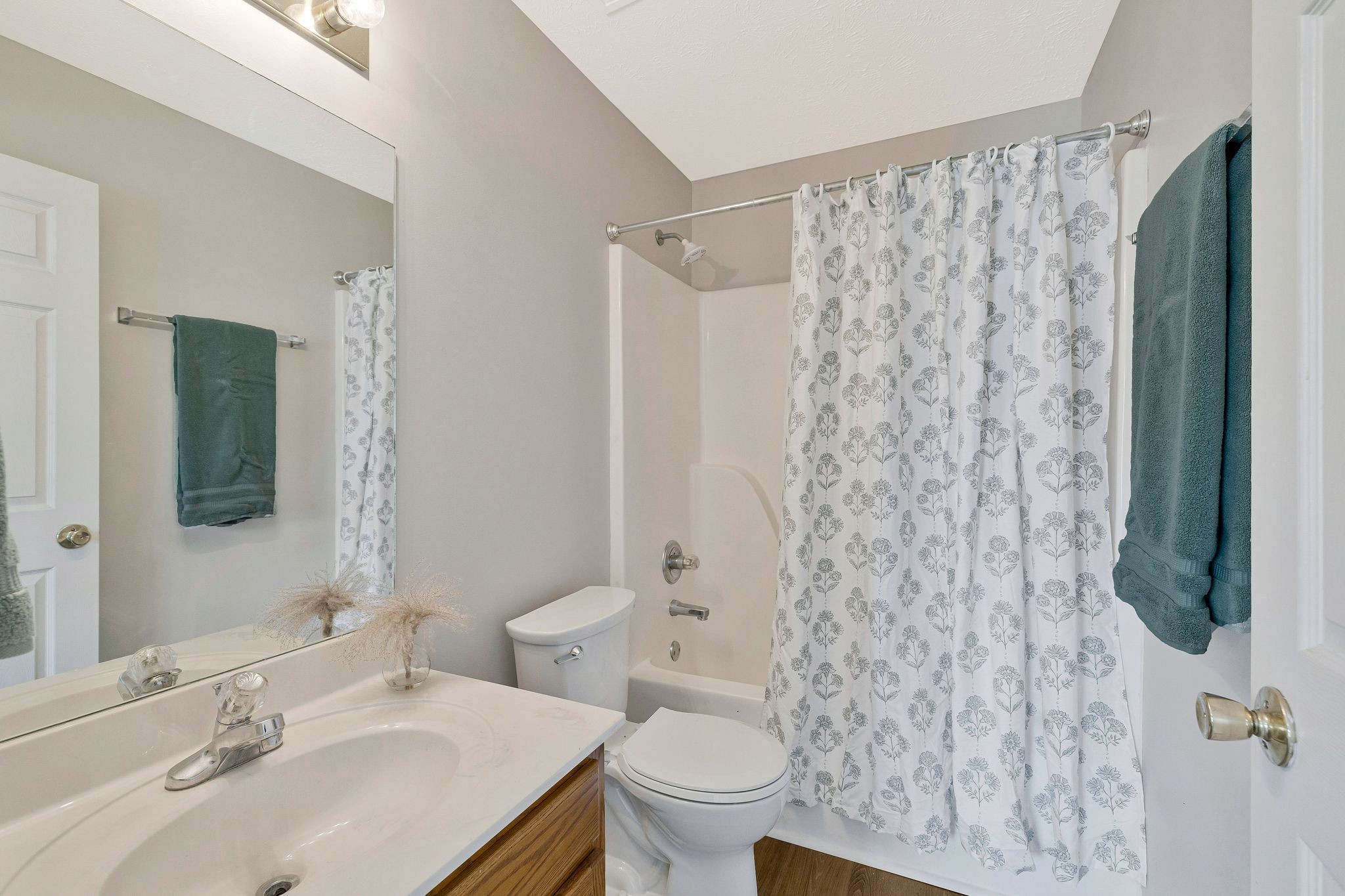 1503 Center Pointe Drive Property Photo 28