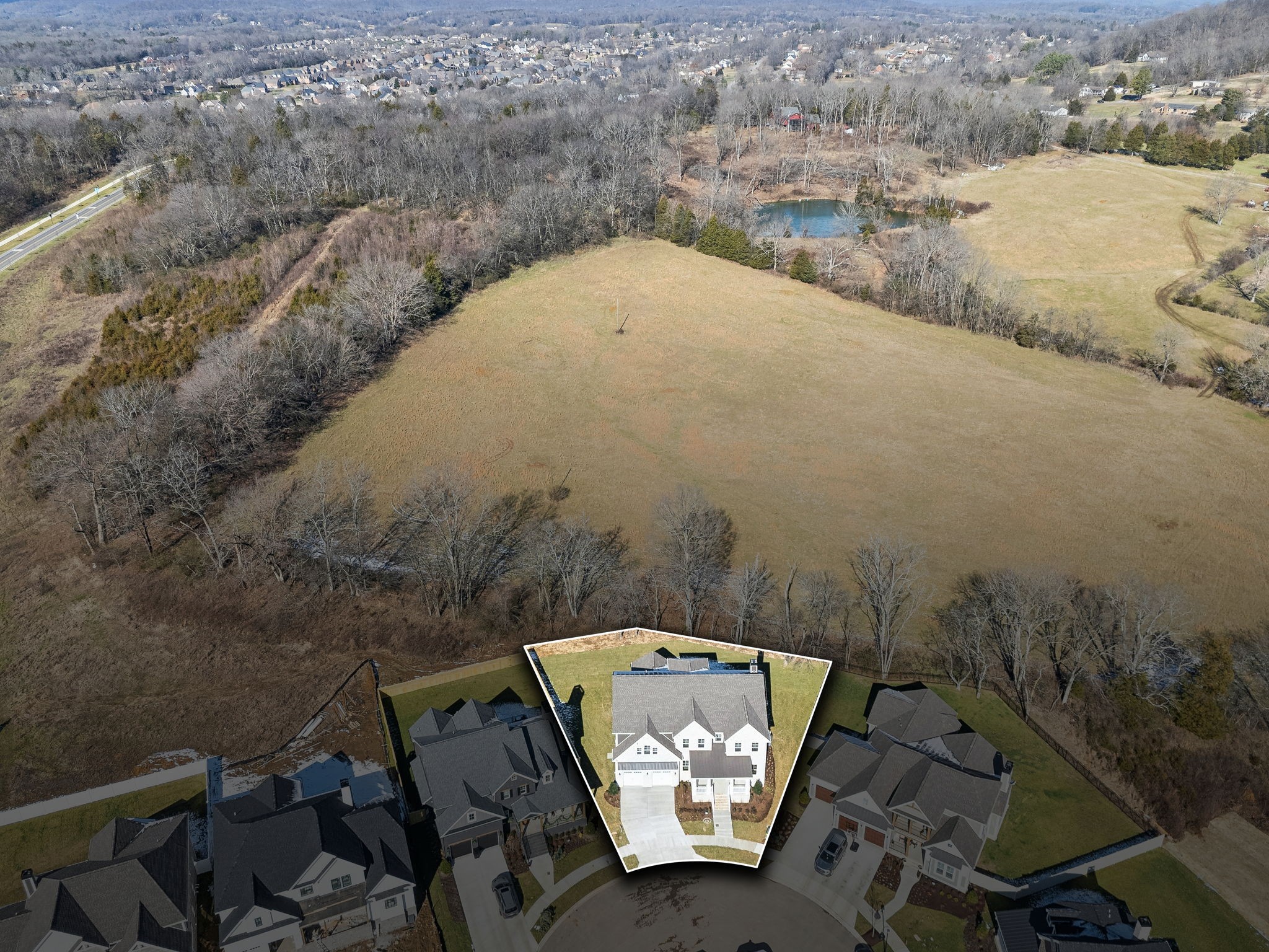 107 Emerson Ct Property Photo 2