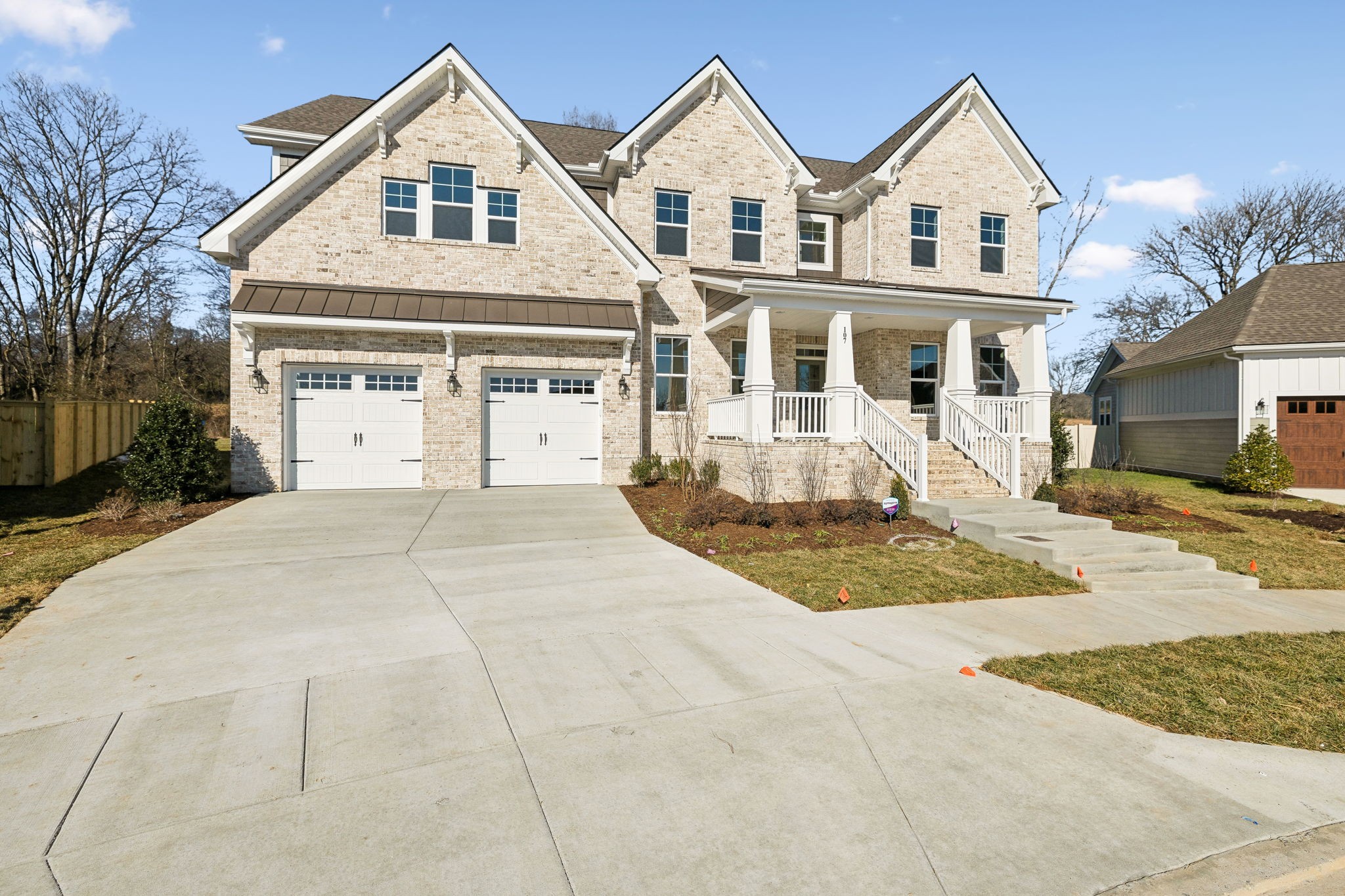 107 Emerson Ct Property Photo 4