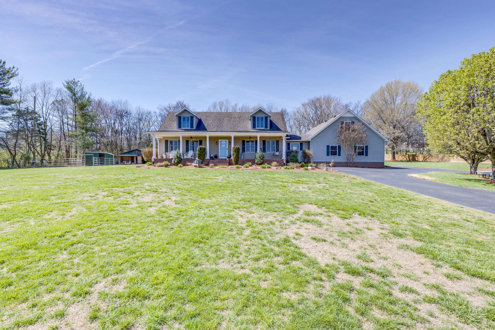 2780 Valley Creek Rd Property Photo