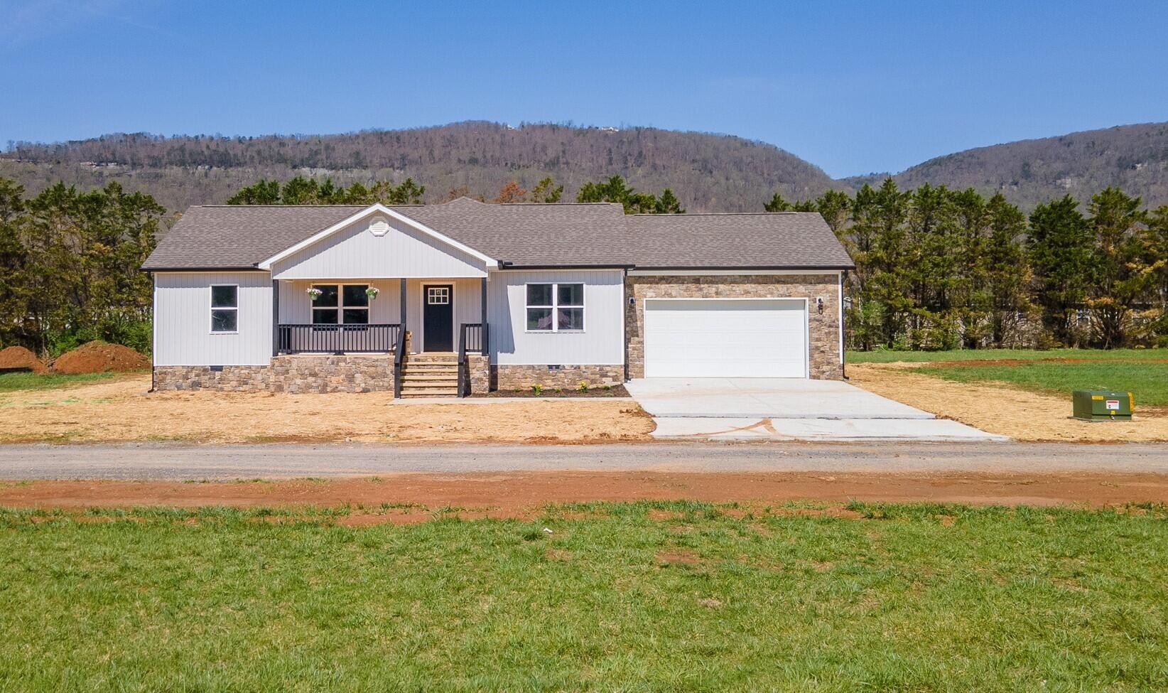 32 Galloway Airport Road Property Photo