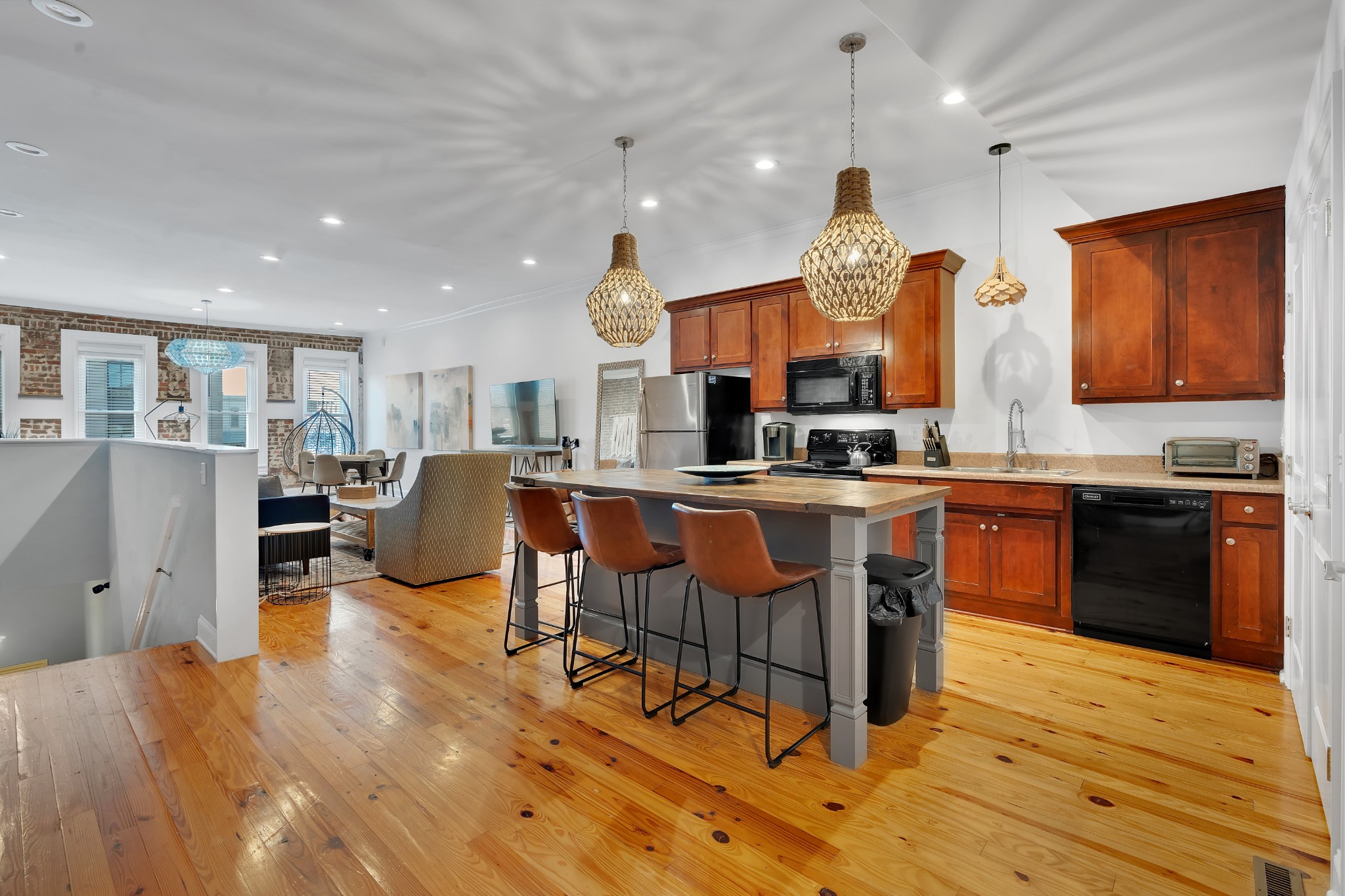 7 S College St Property Photo 21
