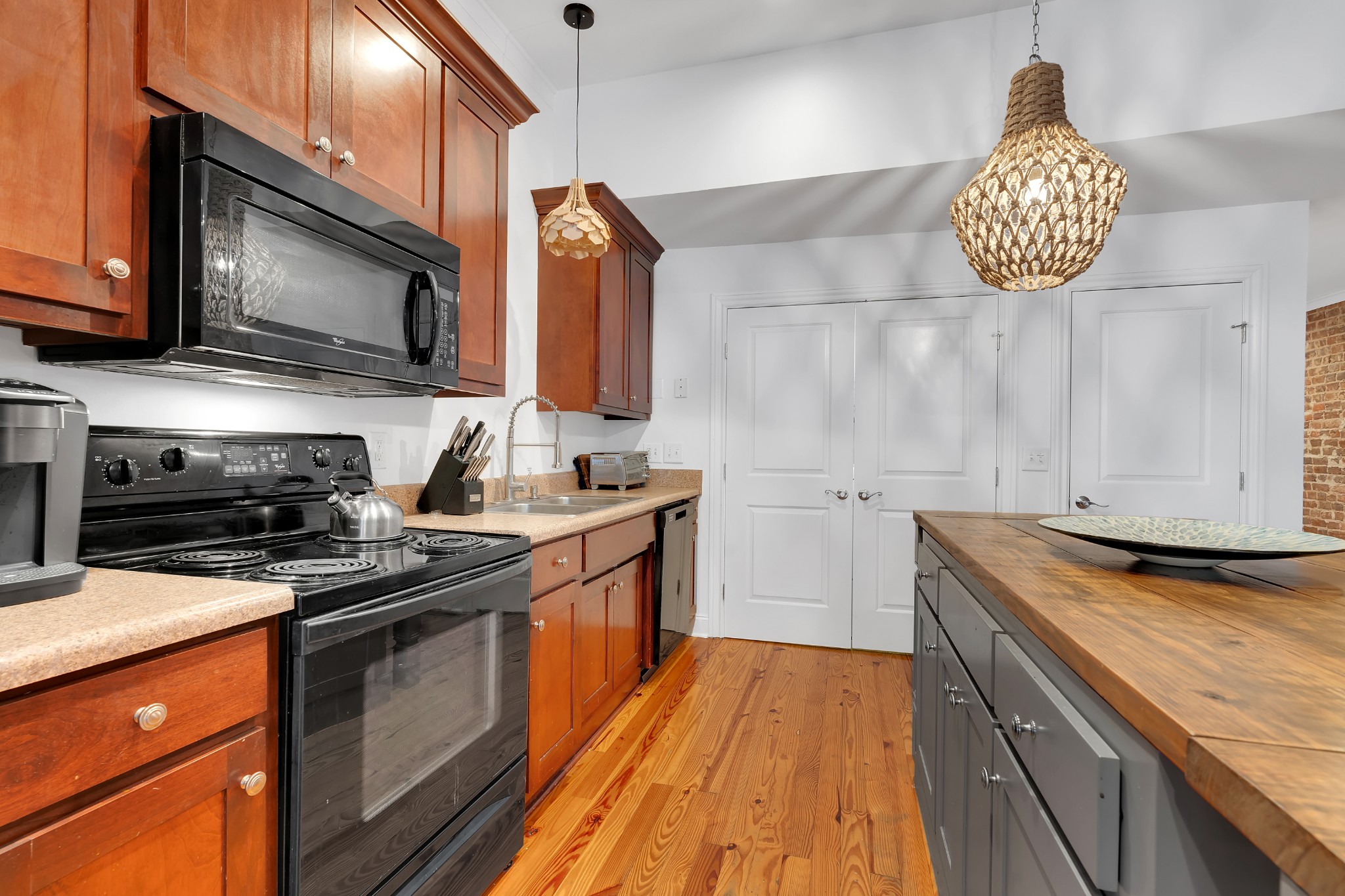 7 S College St Property Photo 23