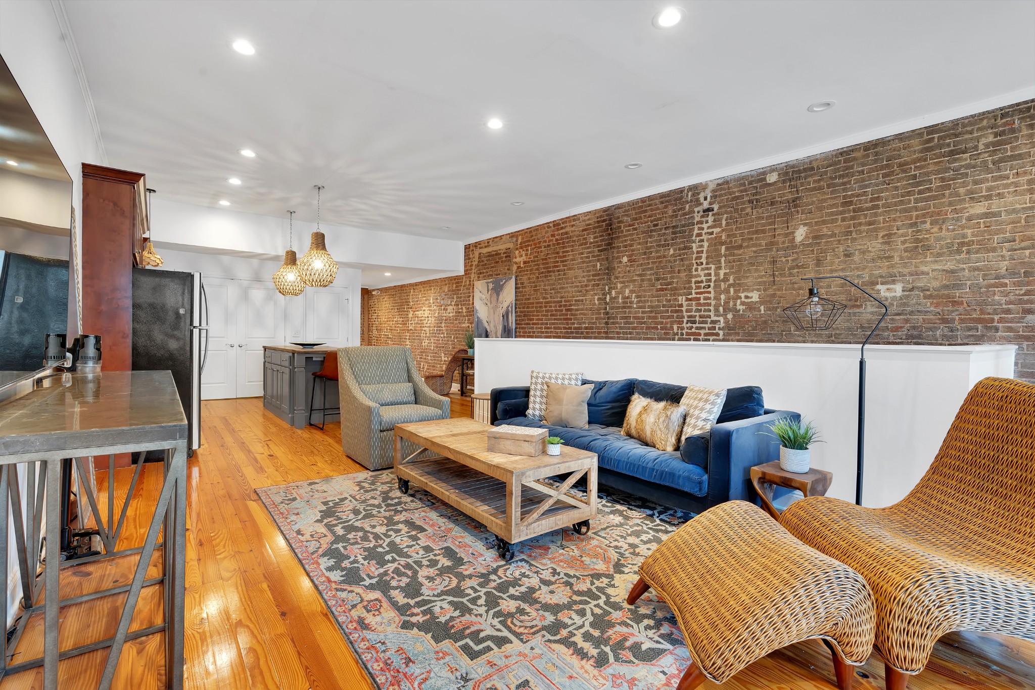 7 S College St Property Photo 26