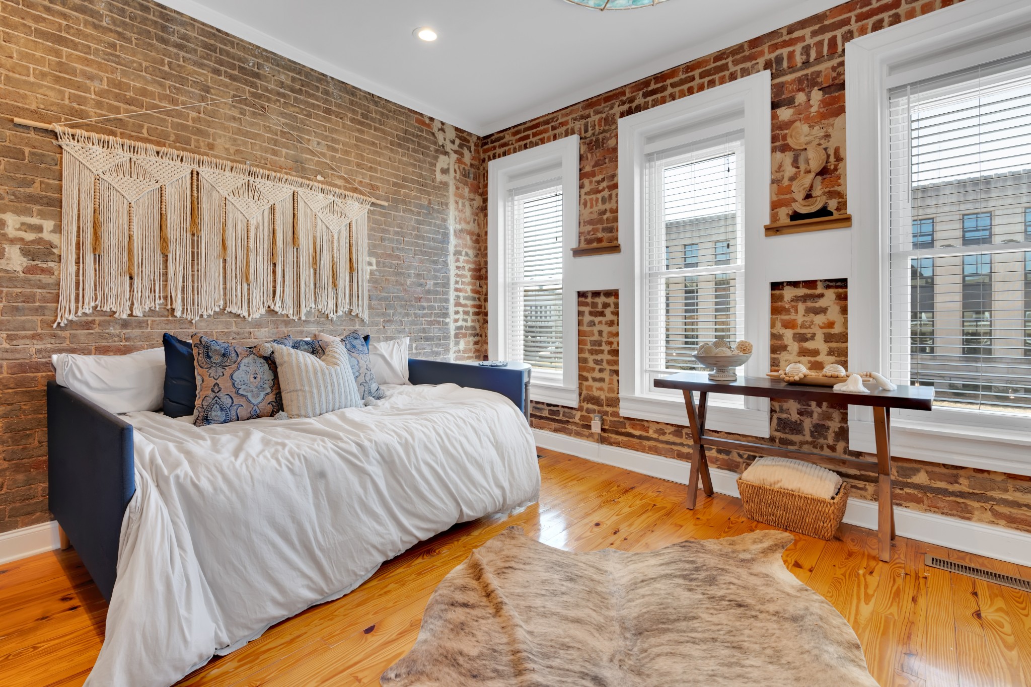 7 S College St Property Photo 30