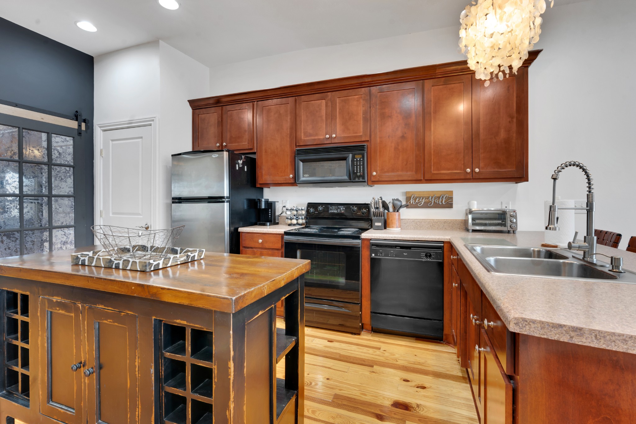 7 S College St Property Photo 41
