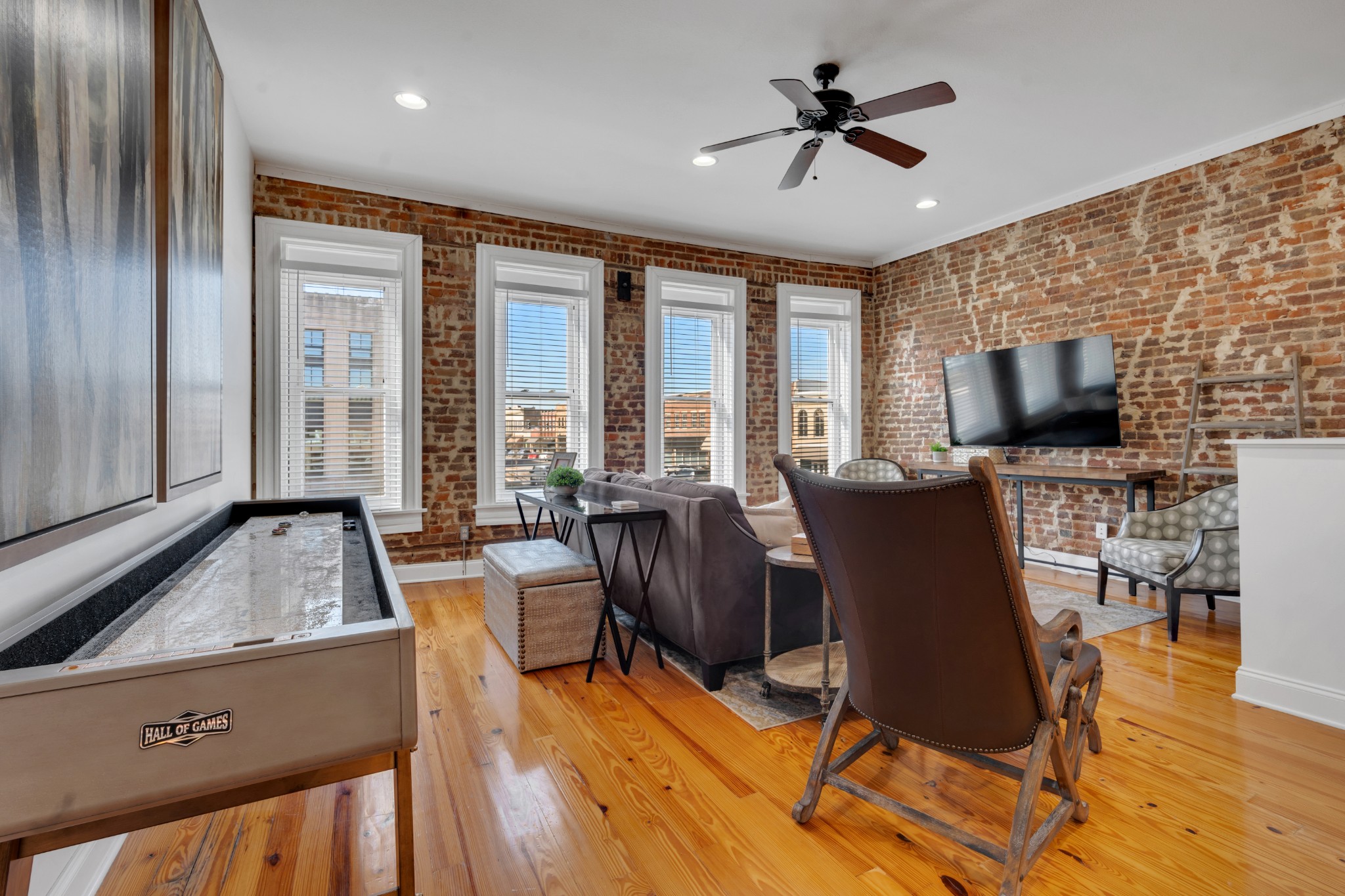 7 S College St Property Photo 45