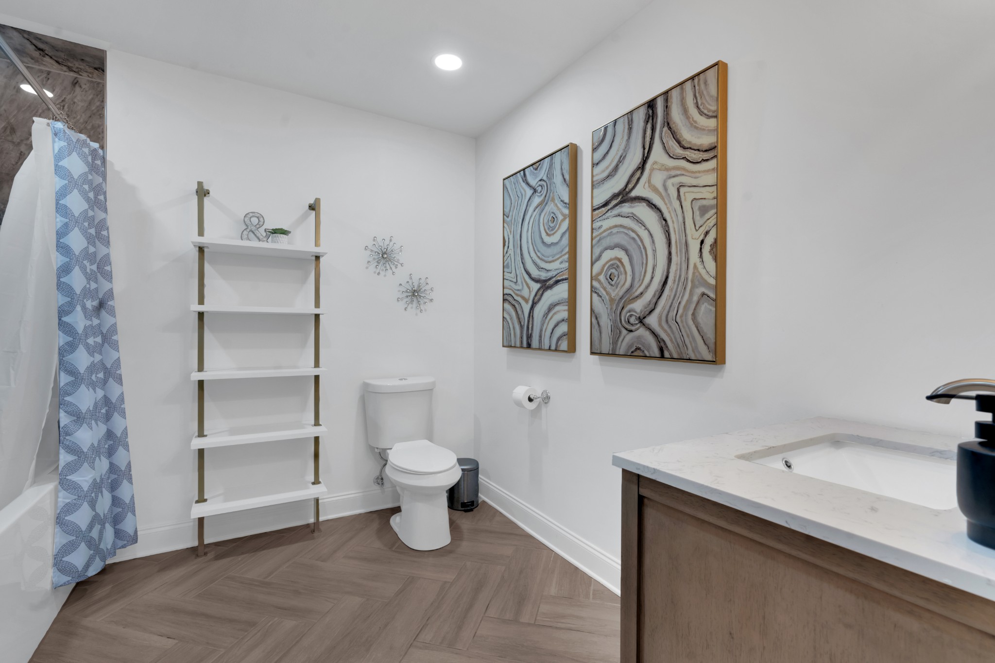 7 S College St Property Photo 60