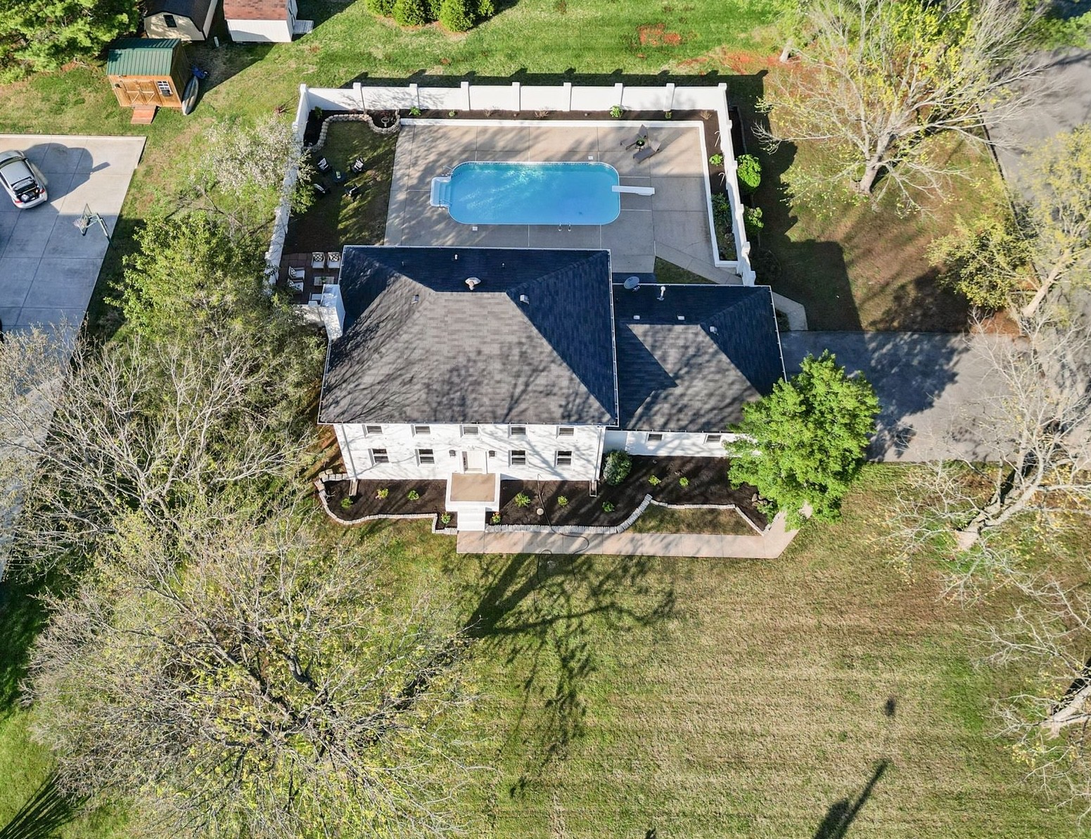 1806 Wiltshire Dr Property Photo