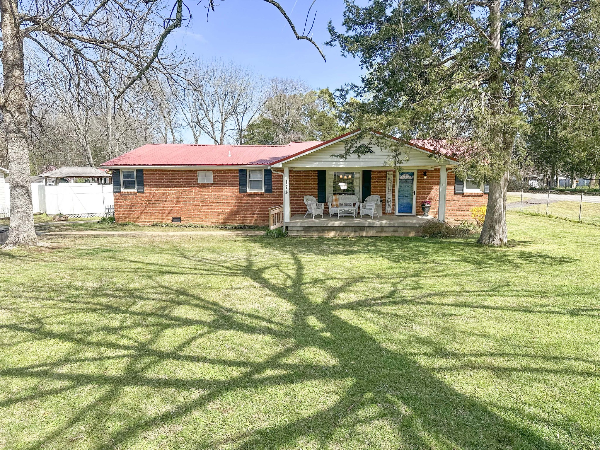 174 Nelson Dr Property Photo