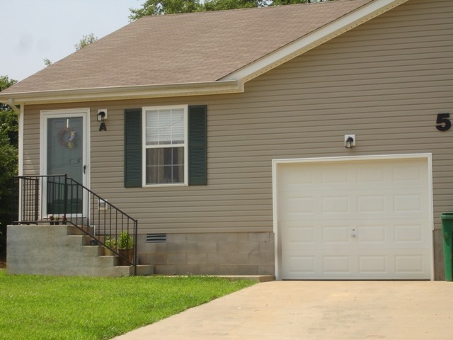 500 Luxury Drive Property Photo