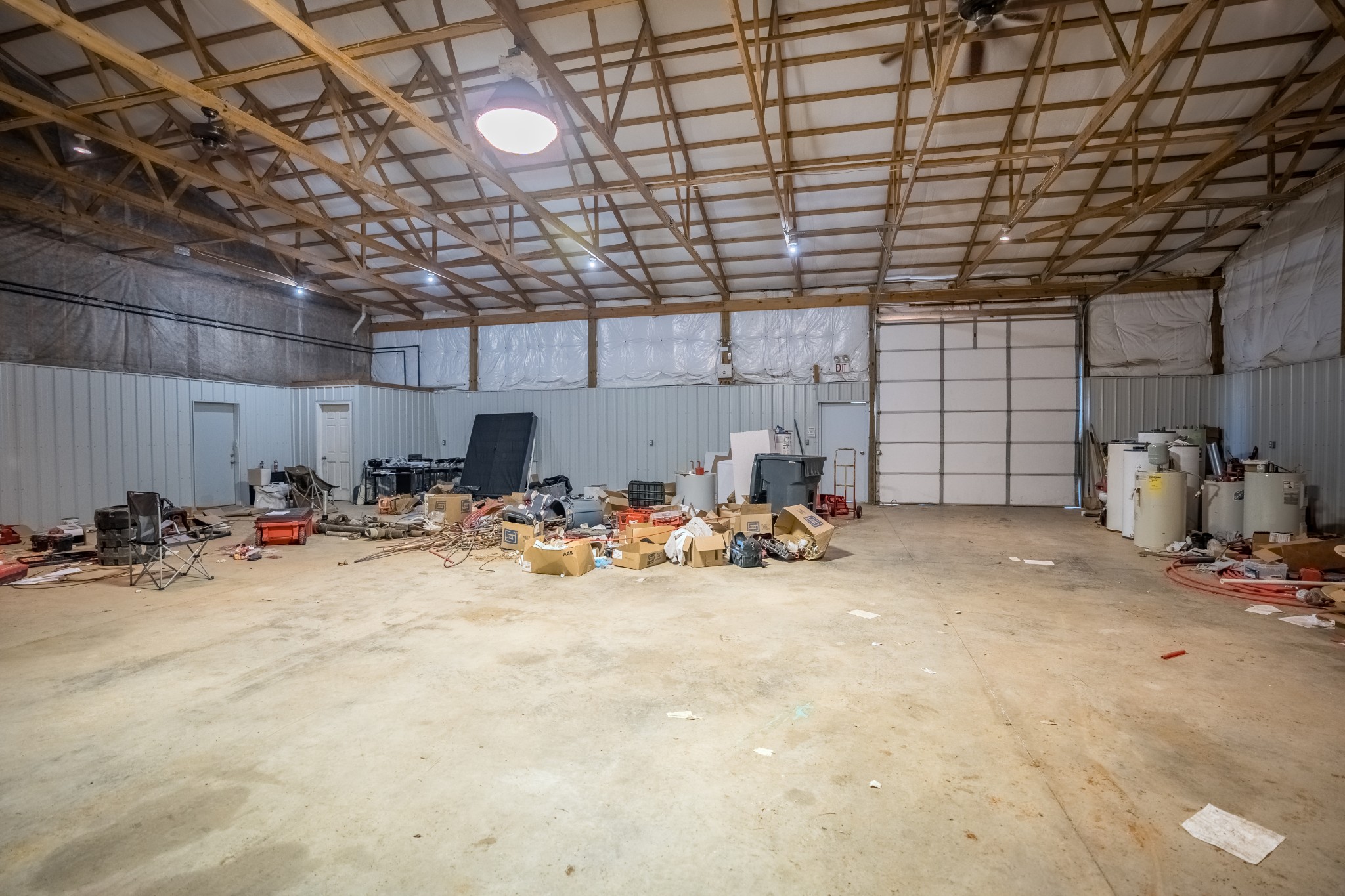 417 1st St, E Property Photo 8