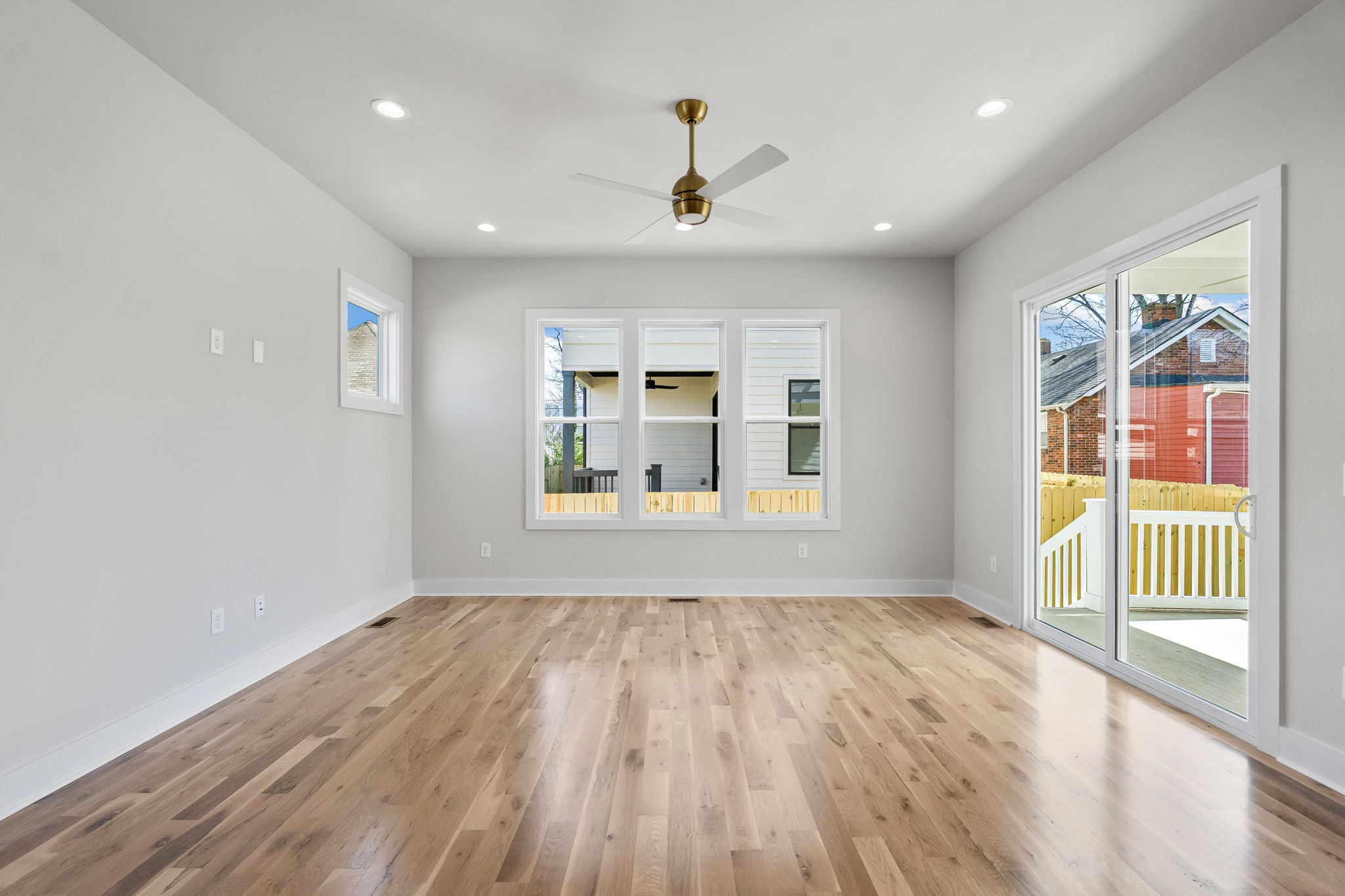 1810 Owen St Property Photo 10