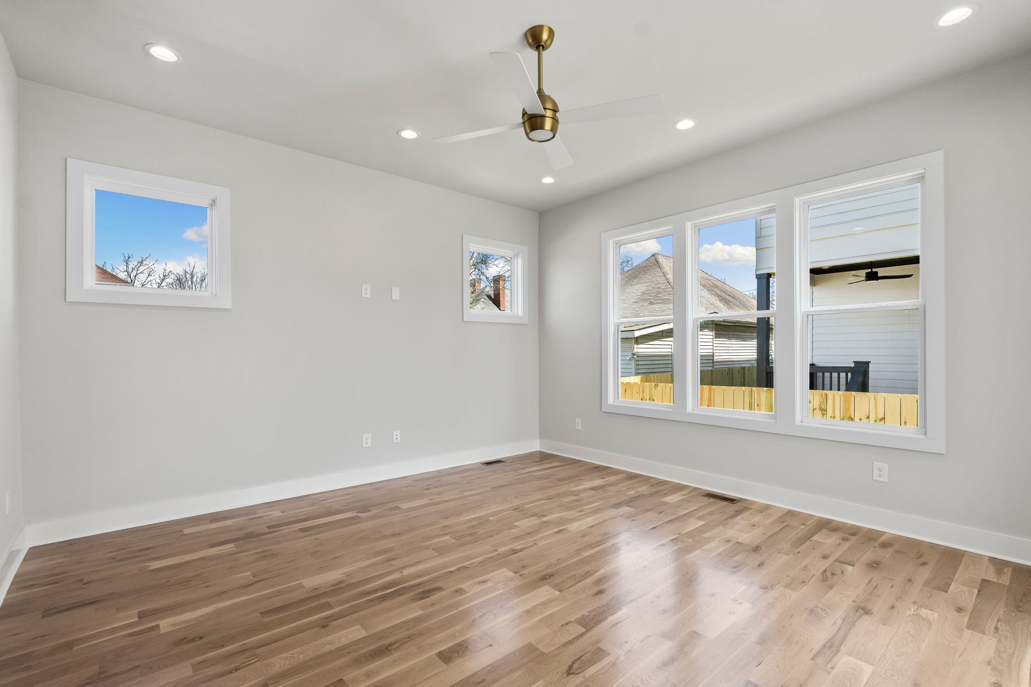 1810 Owen St Property Photo 11
