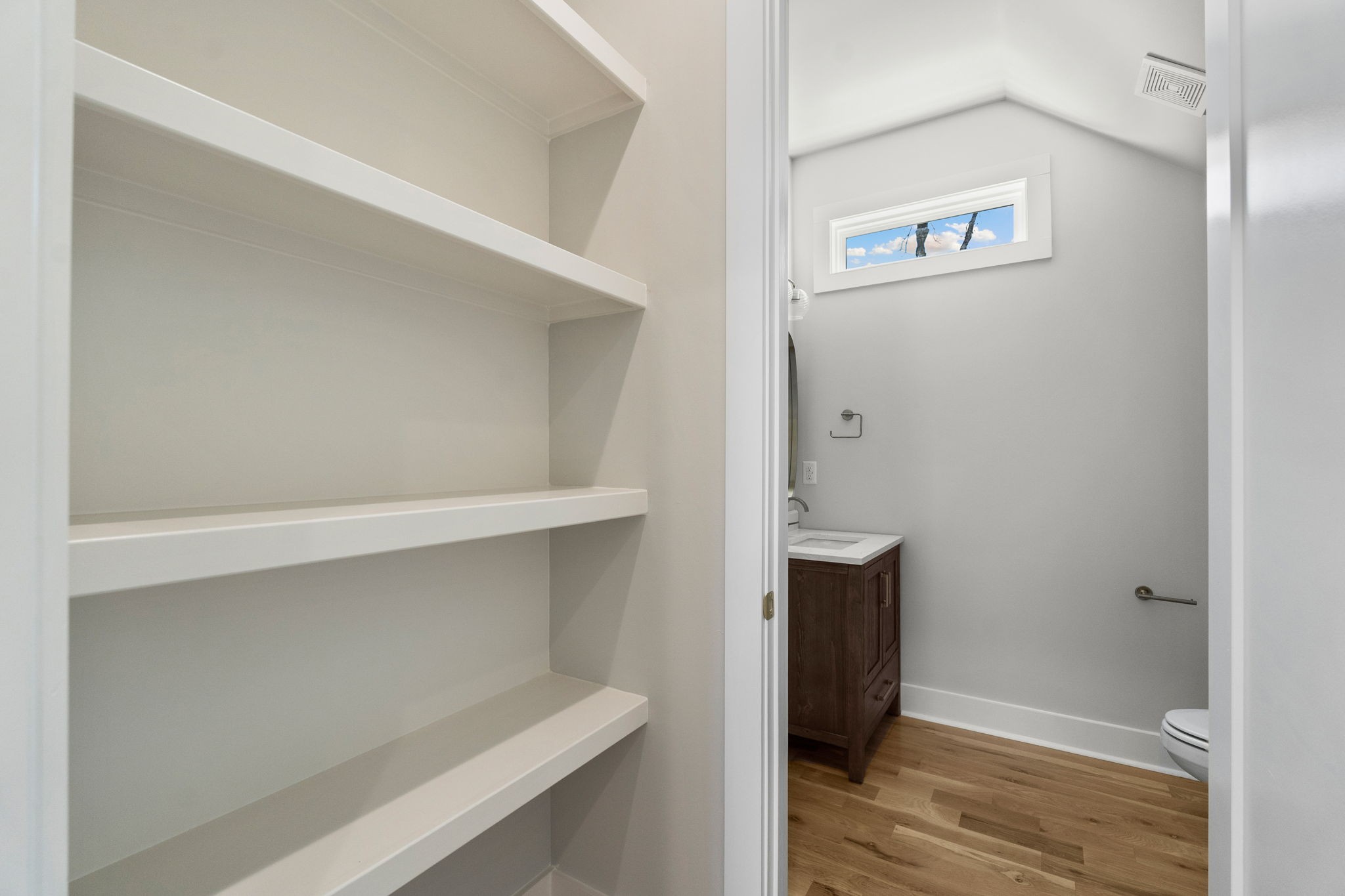 1810 Owen St Property Photo 15