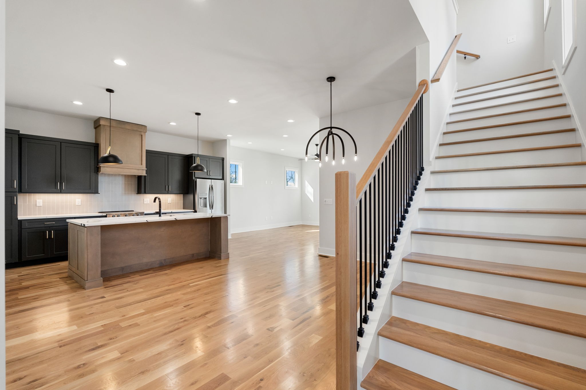 1811 10th Ave, N Property Photo 6