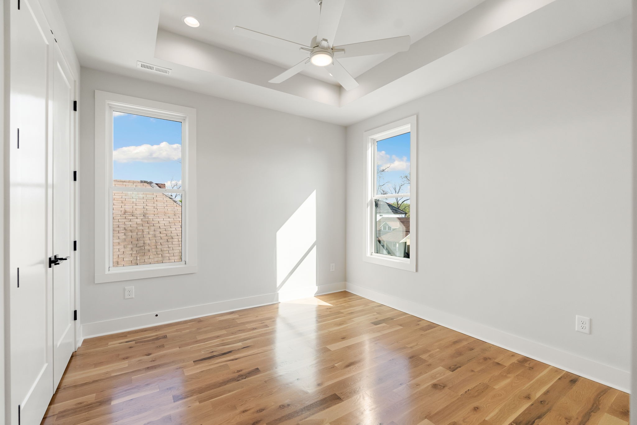 1811 10th Ave, N Property Photo 28