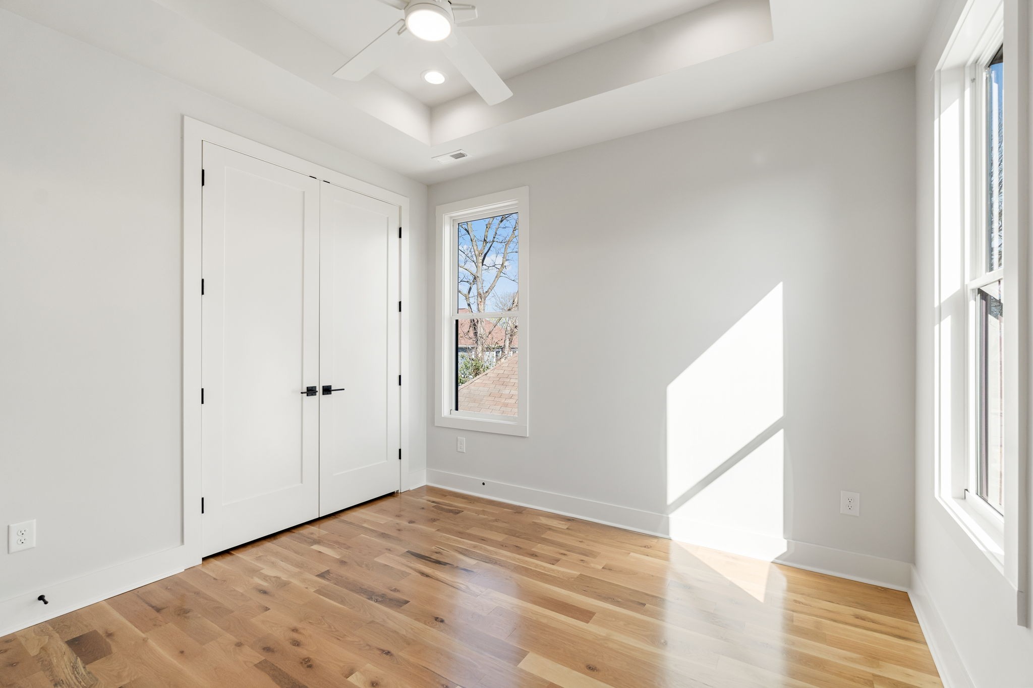 1811 10th Ave, N Property Photo 29