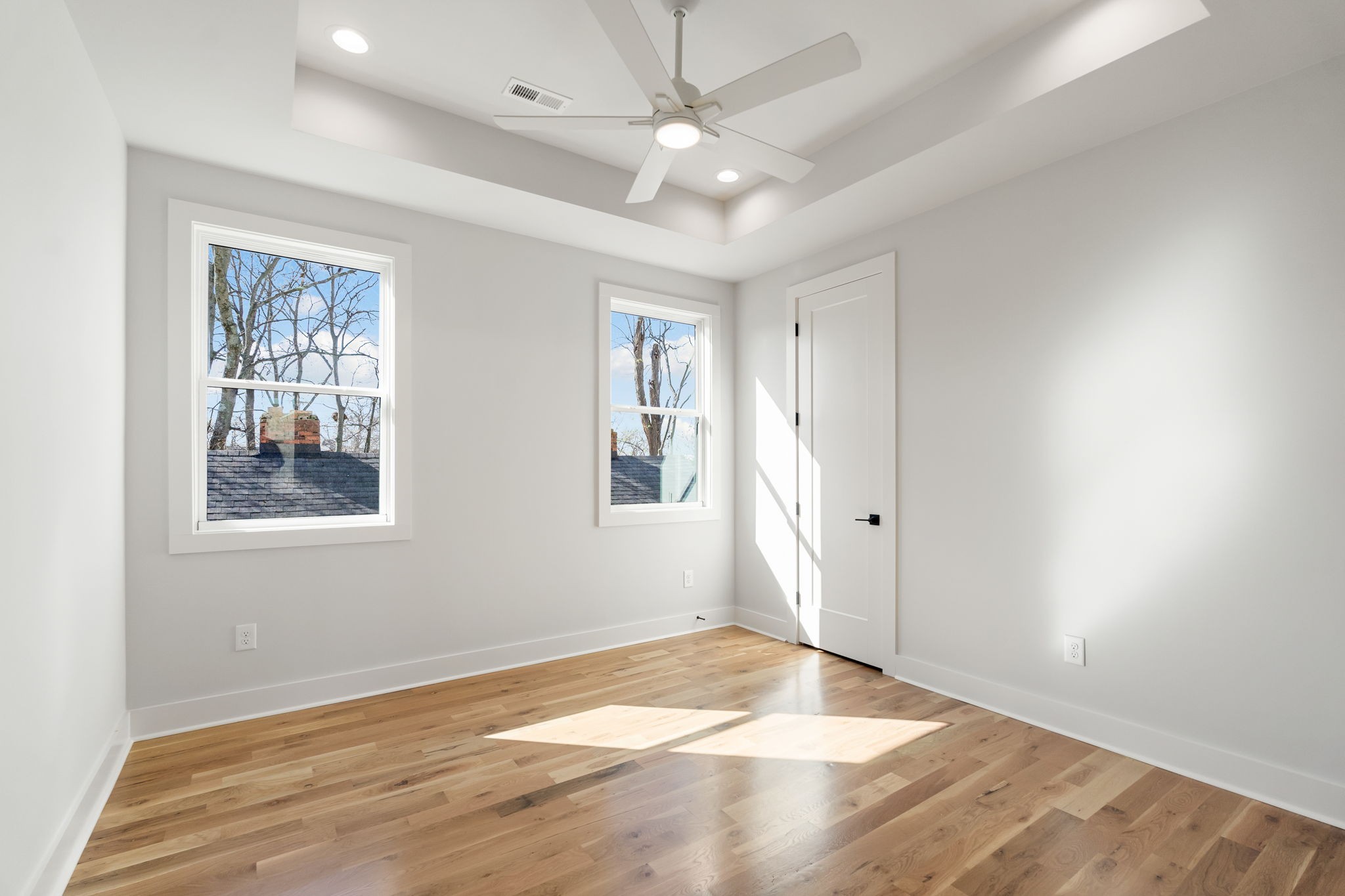 1811 10th Ave, N Property Photo 31
