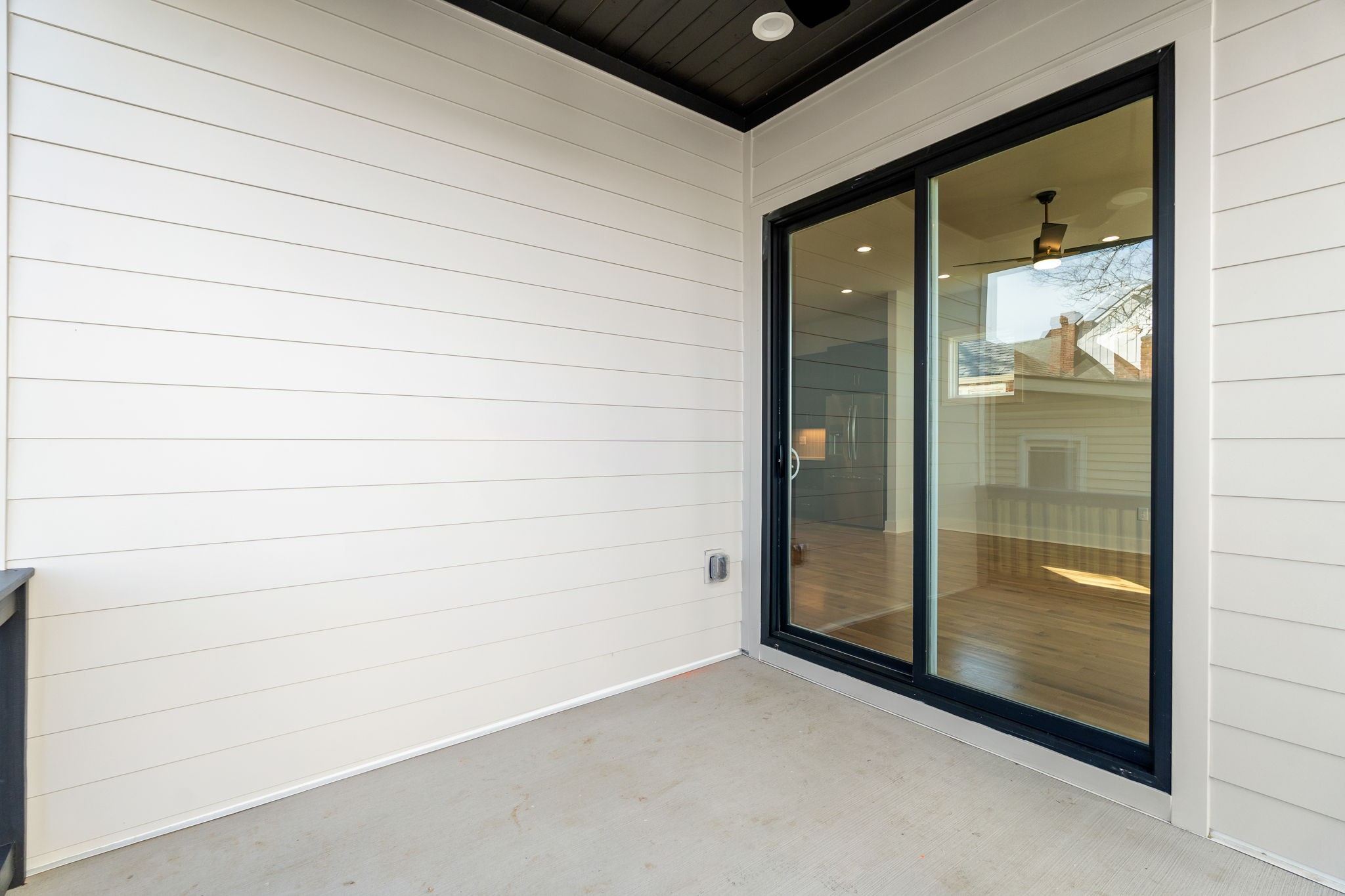 1811 10th Ave, N Property Photo 37