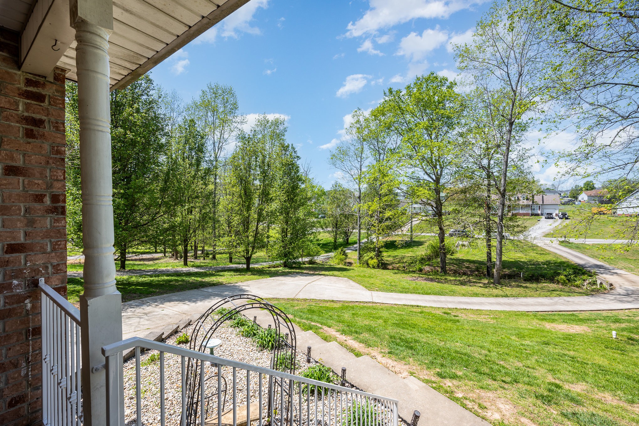 1013 Creek Bottom Rd Property Photo 6