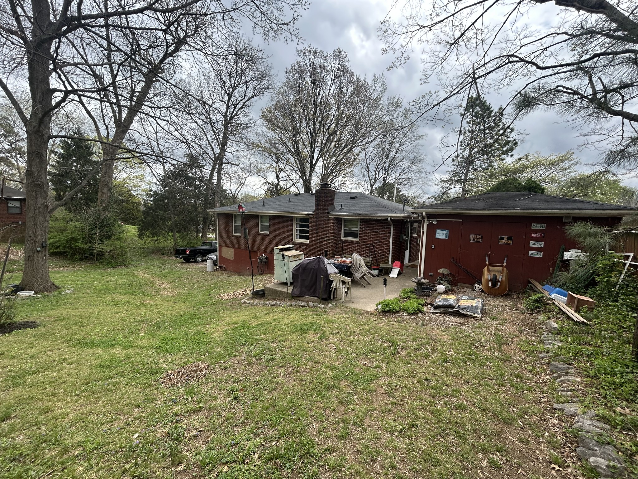 440 Coventry Dr Property Photo 2
