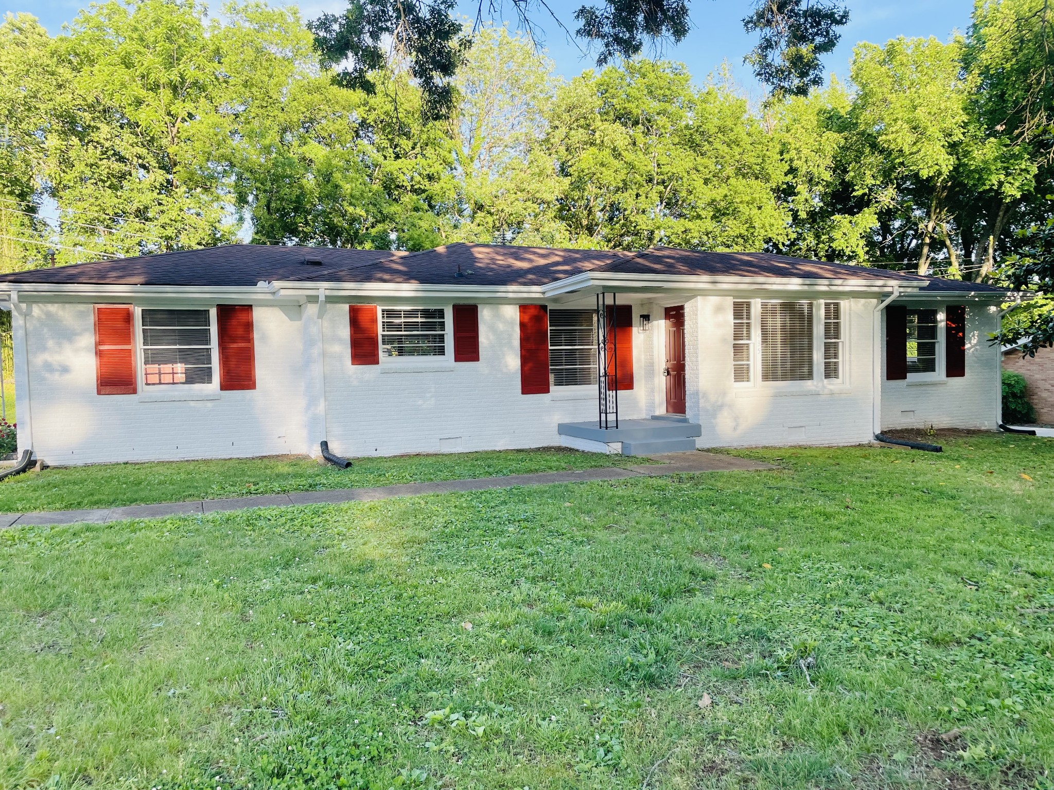 435 Gaylewood Dr Property Photo