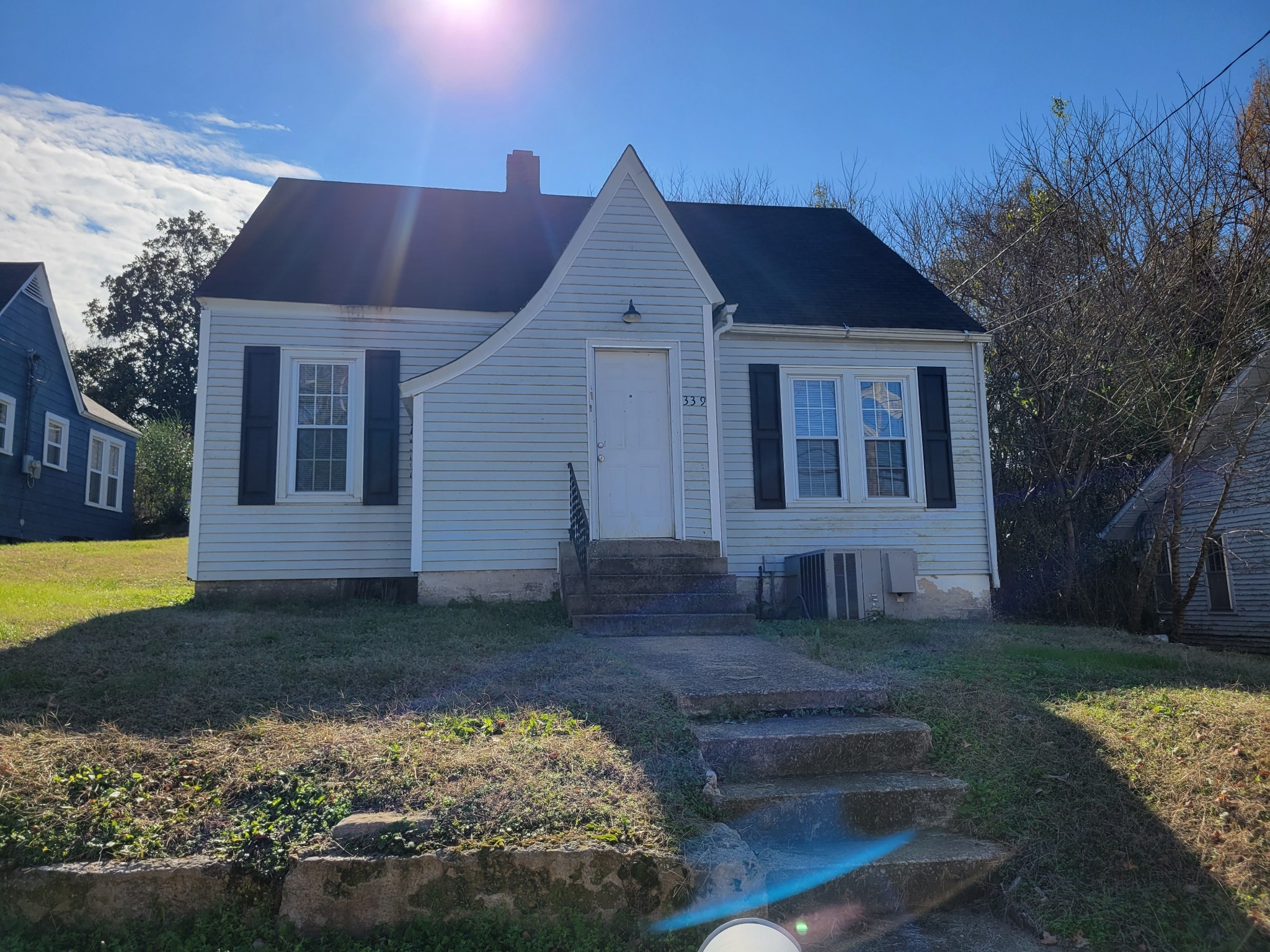 339 E Washington St, E Property Photo 1