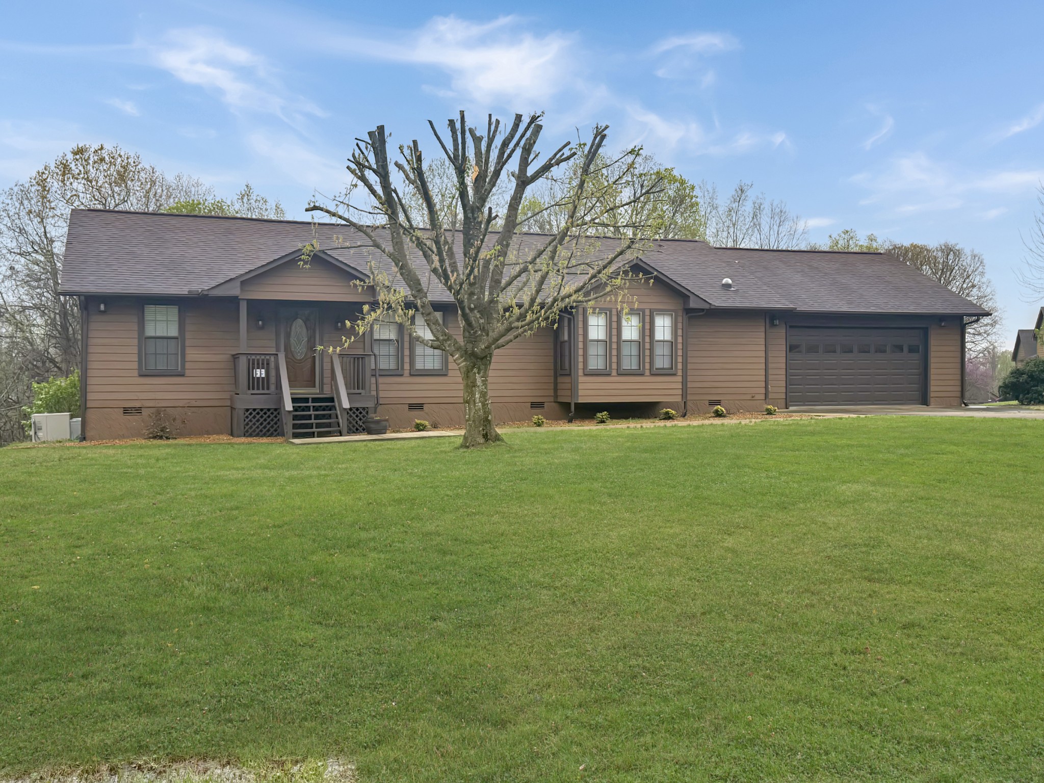 111 Jerry Smith Rd Property Photo