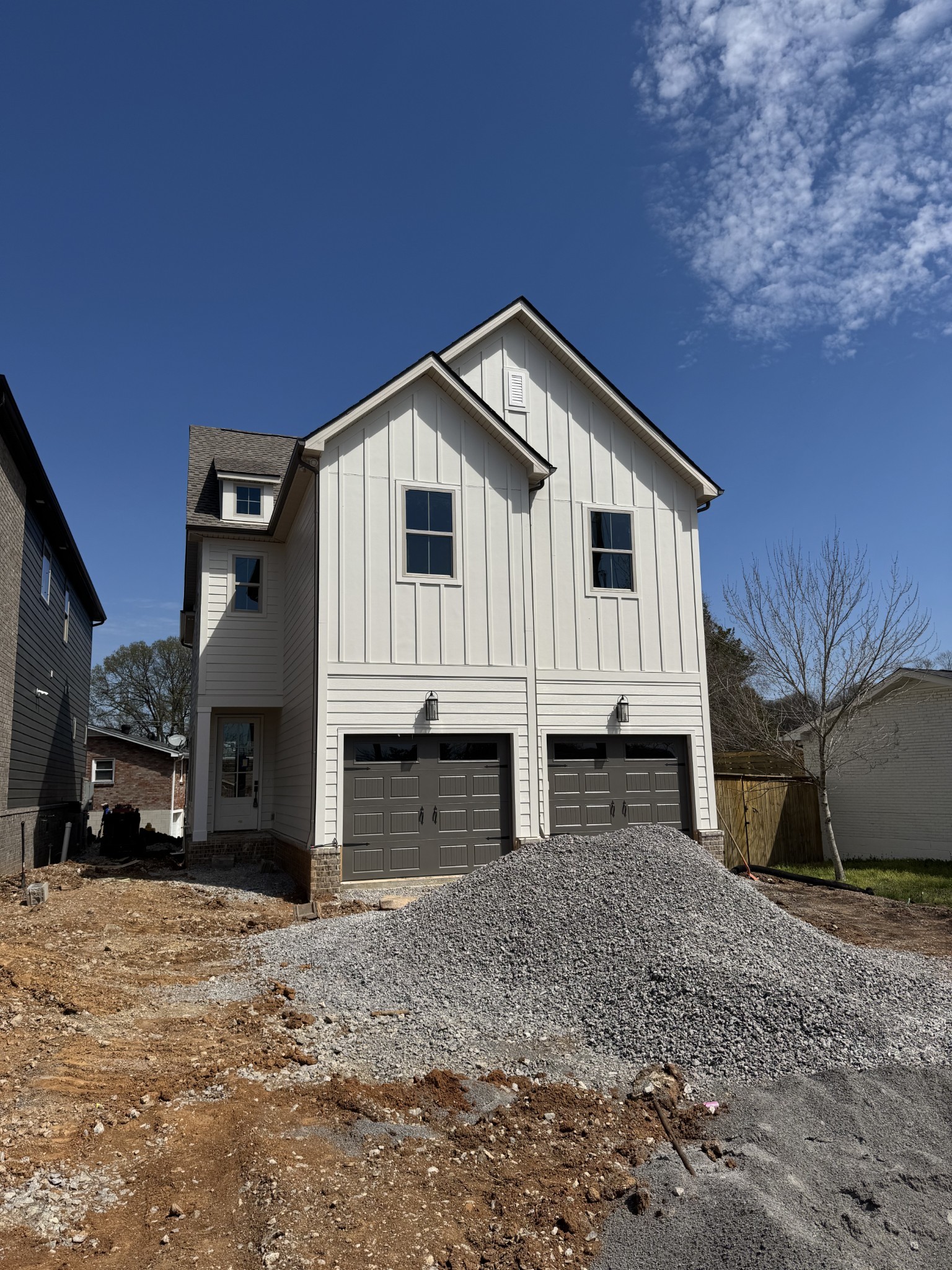 614 Continental Dr Property Photo