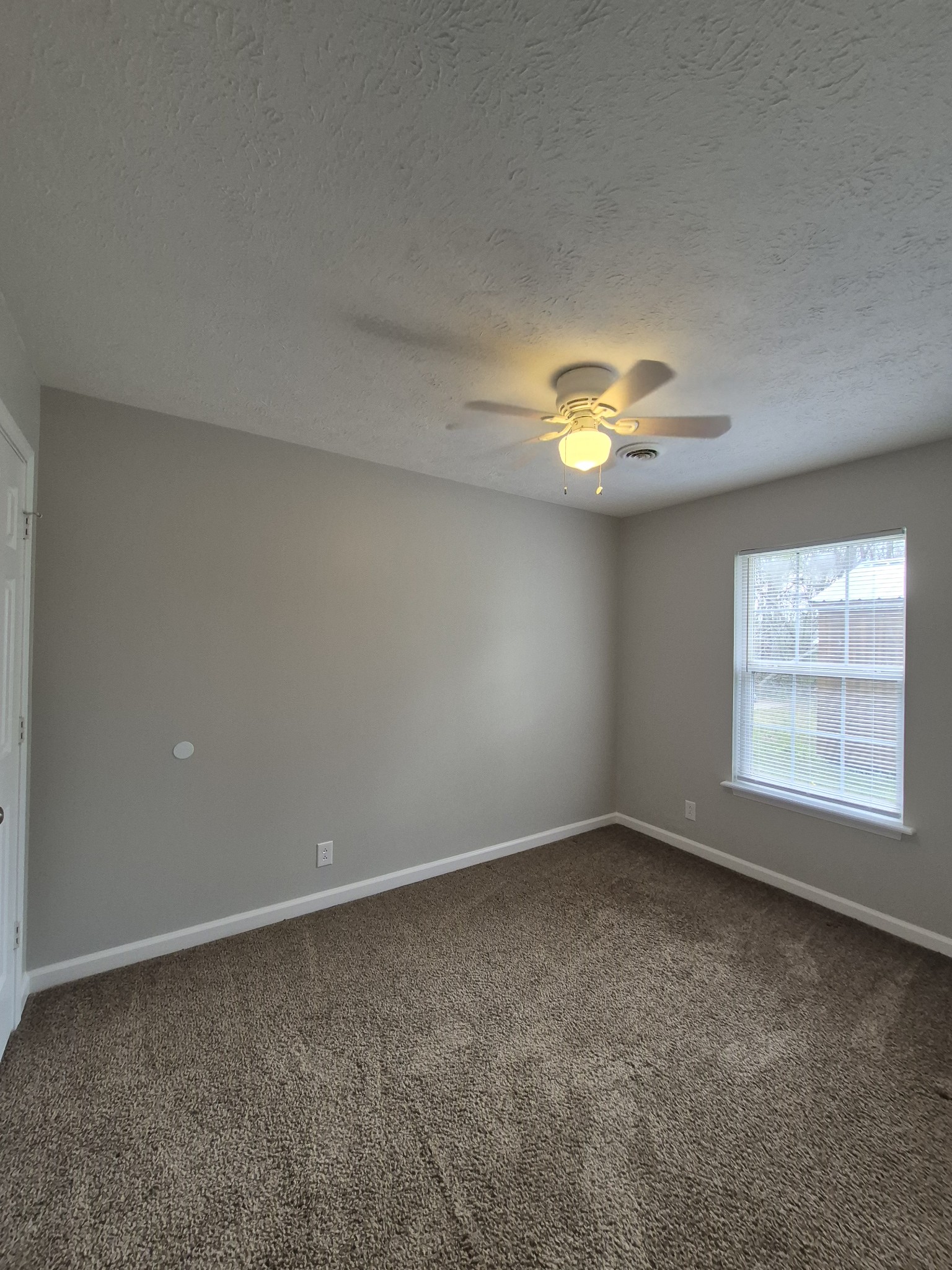 646 Stateline Rd Property Photo 9