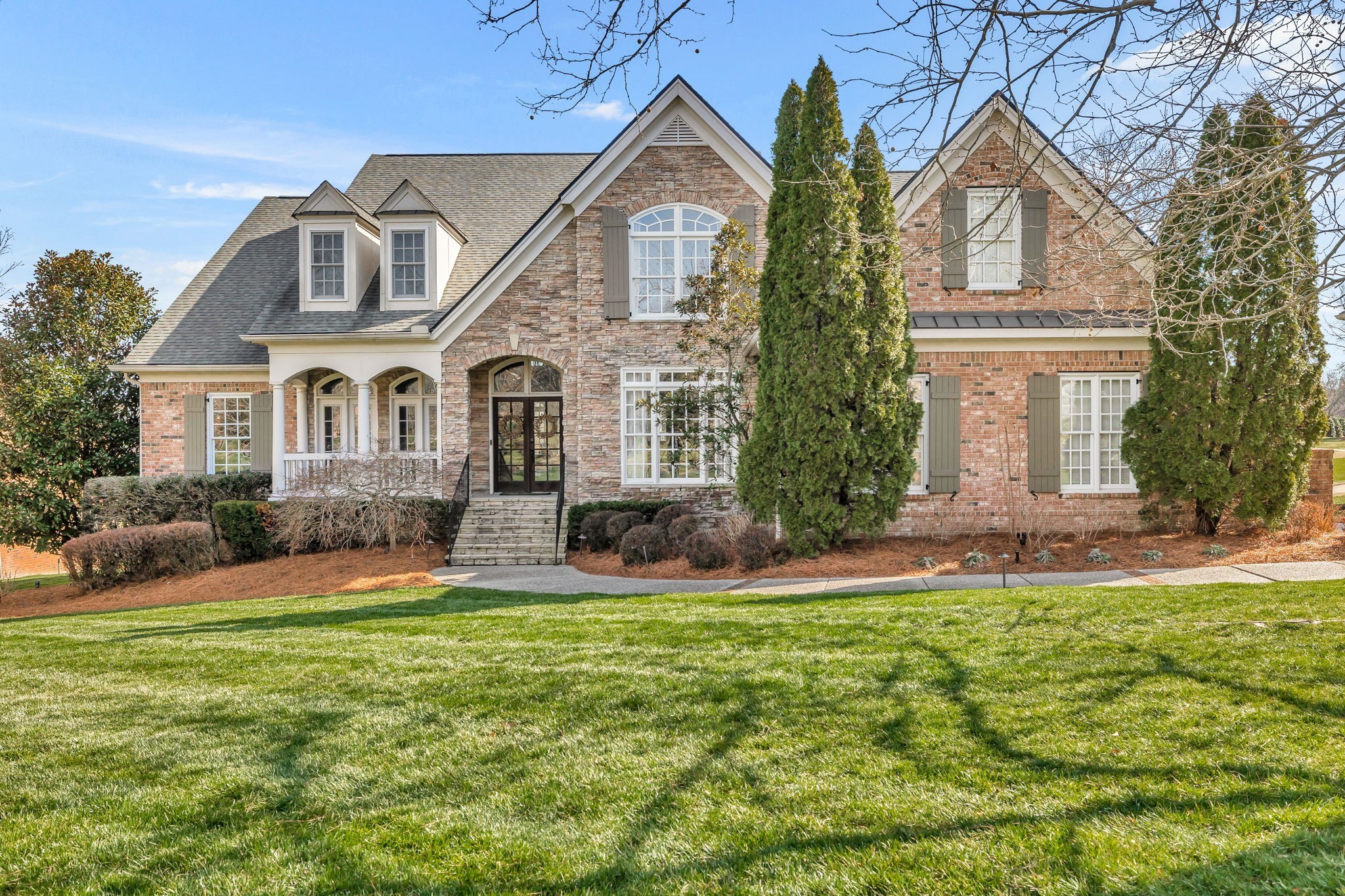 16 Angel Trce Property Photo