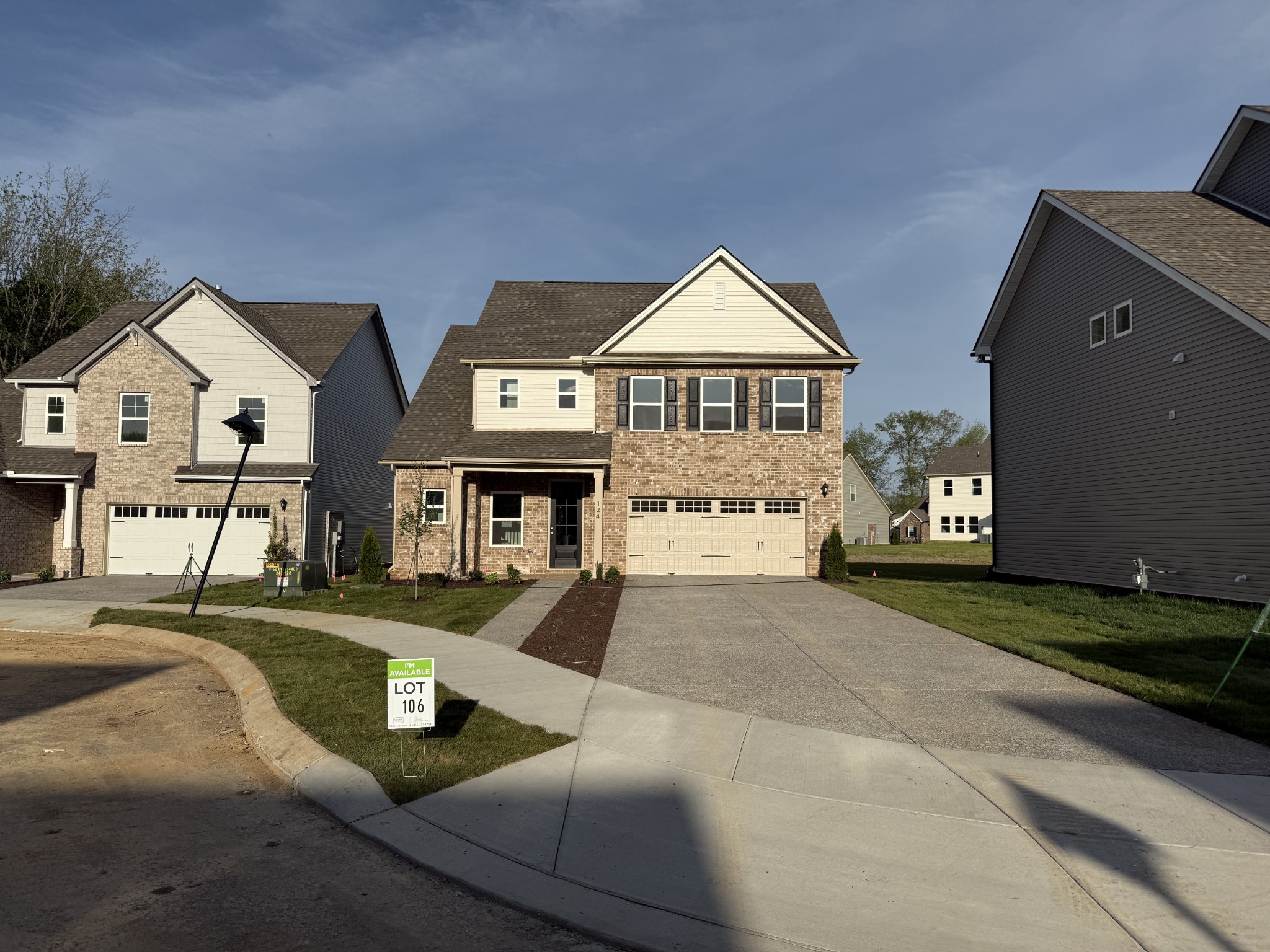 124 Limbury Court Property Photo 1