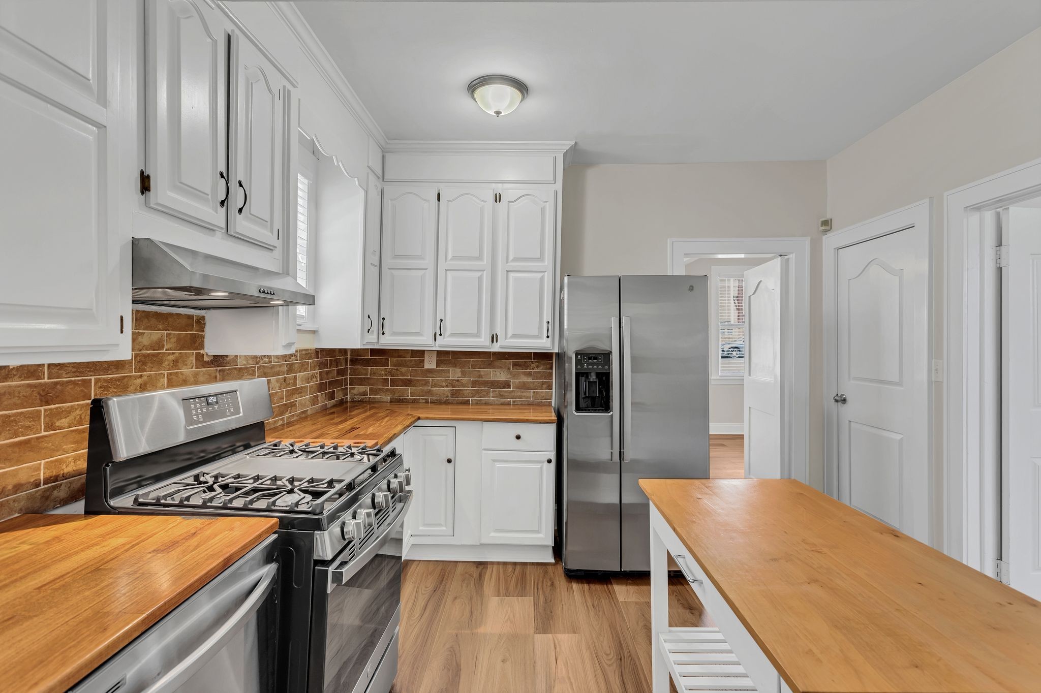 825 Hillview Hts Property Photo 6