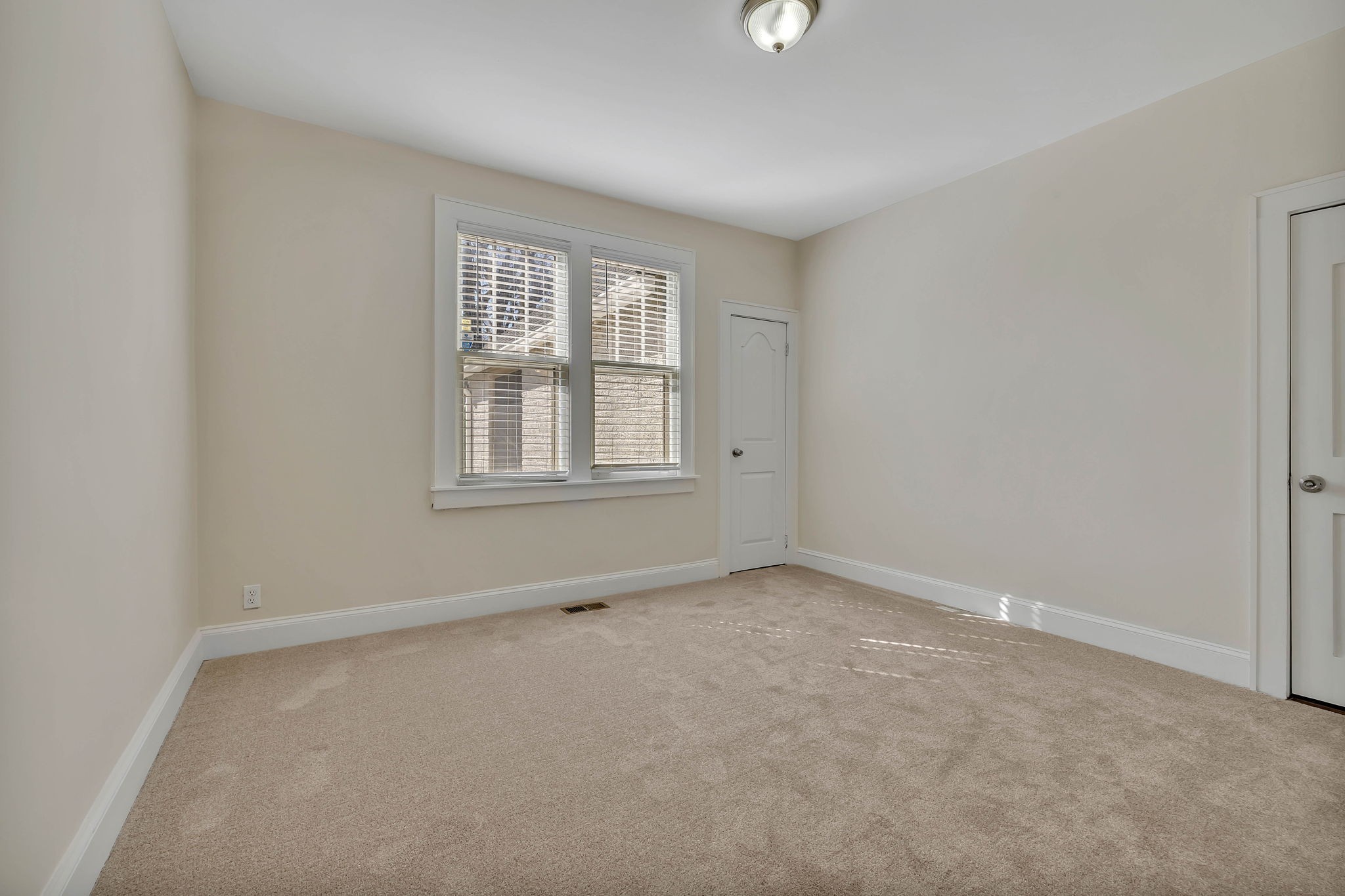 825 Hillview Hts Property Photo 31